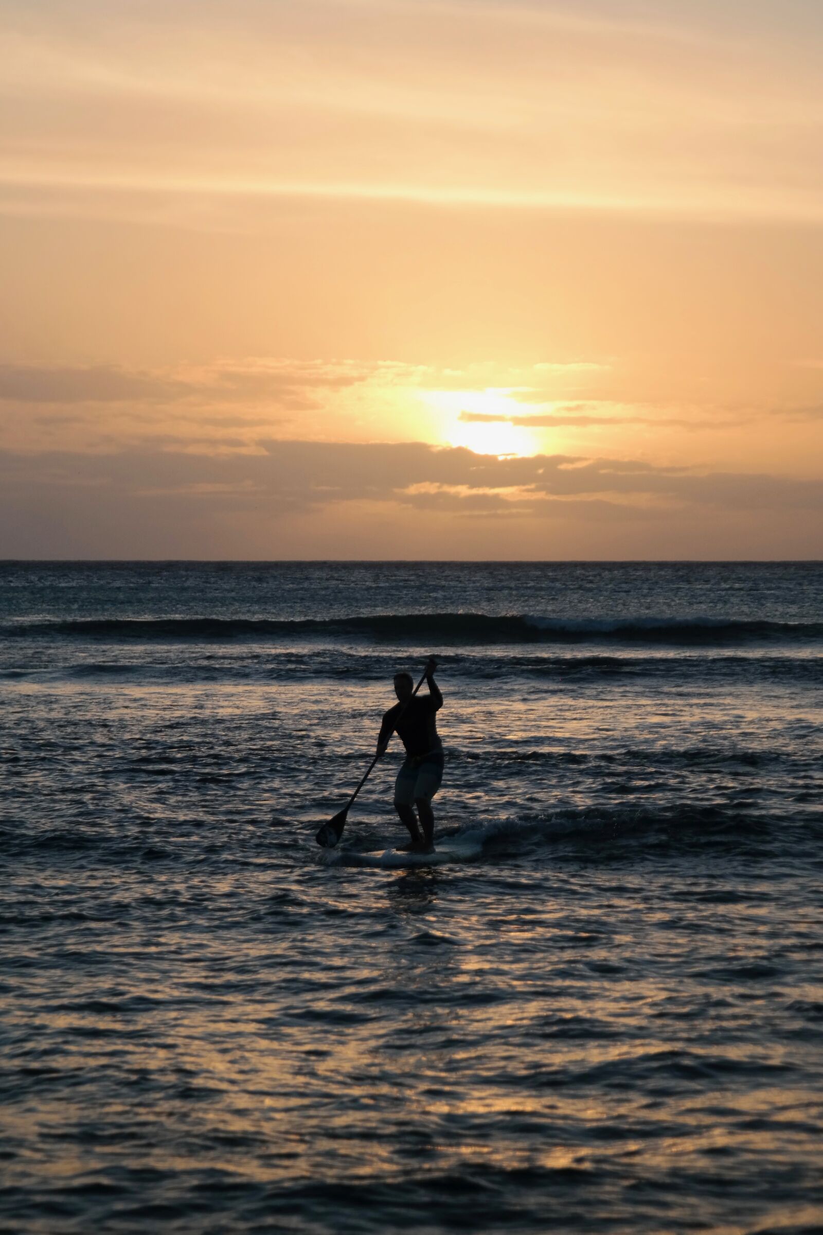 Samsung NX300 sample photo. Sunset, sea, standup paddle photography