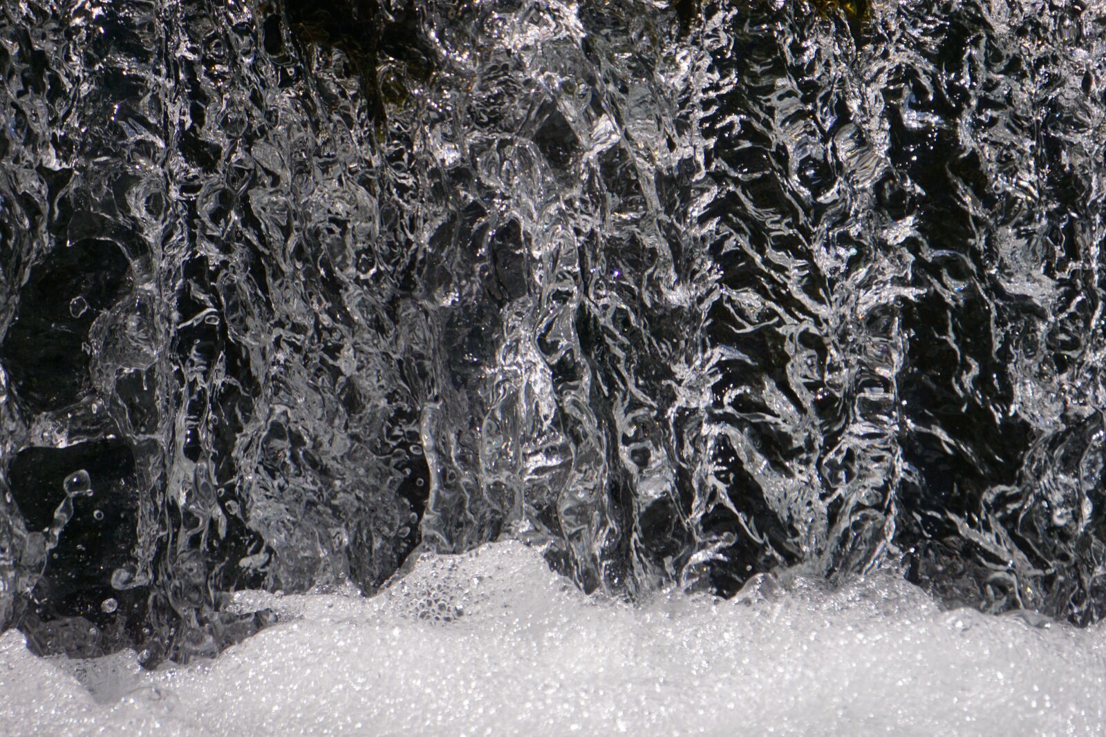 Sony E 55-210mm F4.5-6.3 OSS sample photo. Stop action, waterfall, tumalo photography
