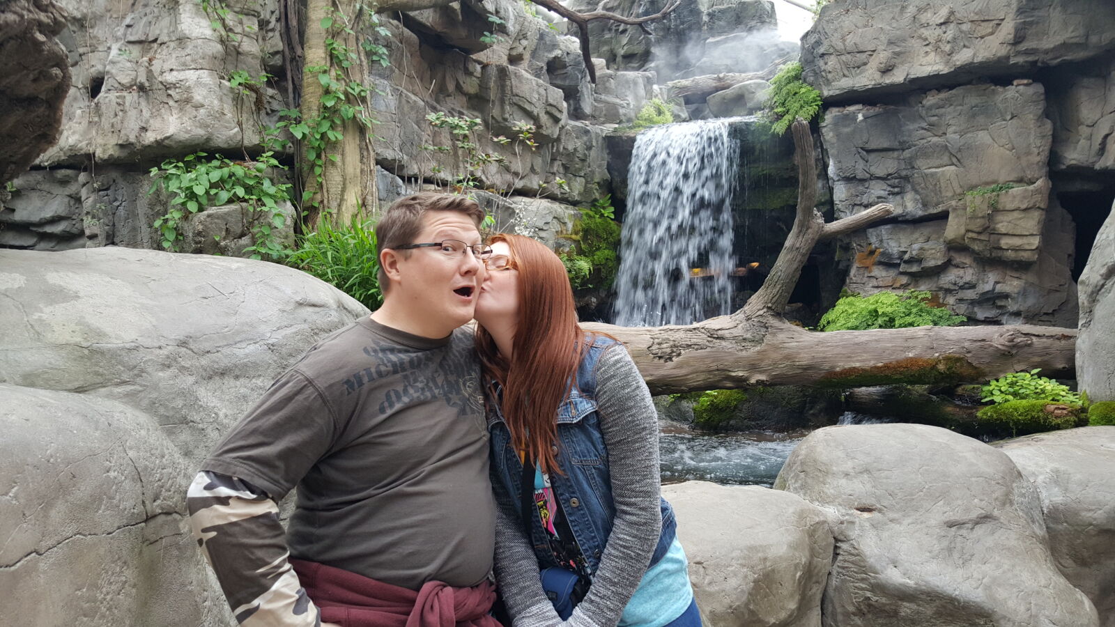 Samsung Galaxy S6 sample photo. Daughter, family, kiss, redhead photography