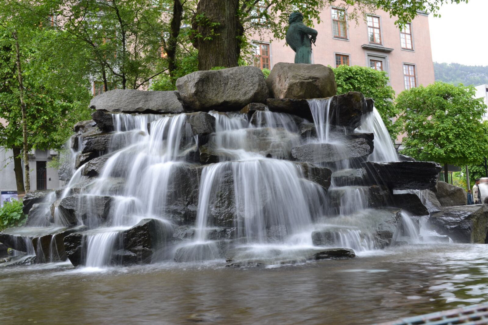 Nikon D3100 sample photo. Fontana, waterfall, water photography
