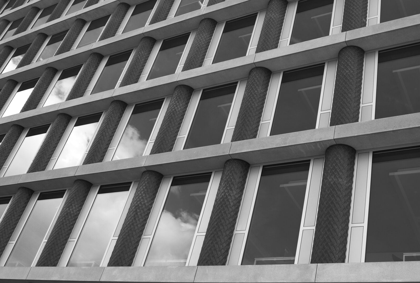 Canon EOS 80D sample photo. Reflection, tall, windows, architecture photography