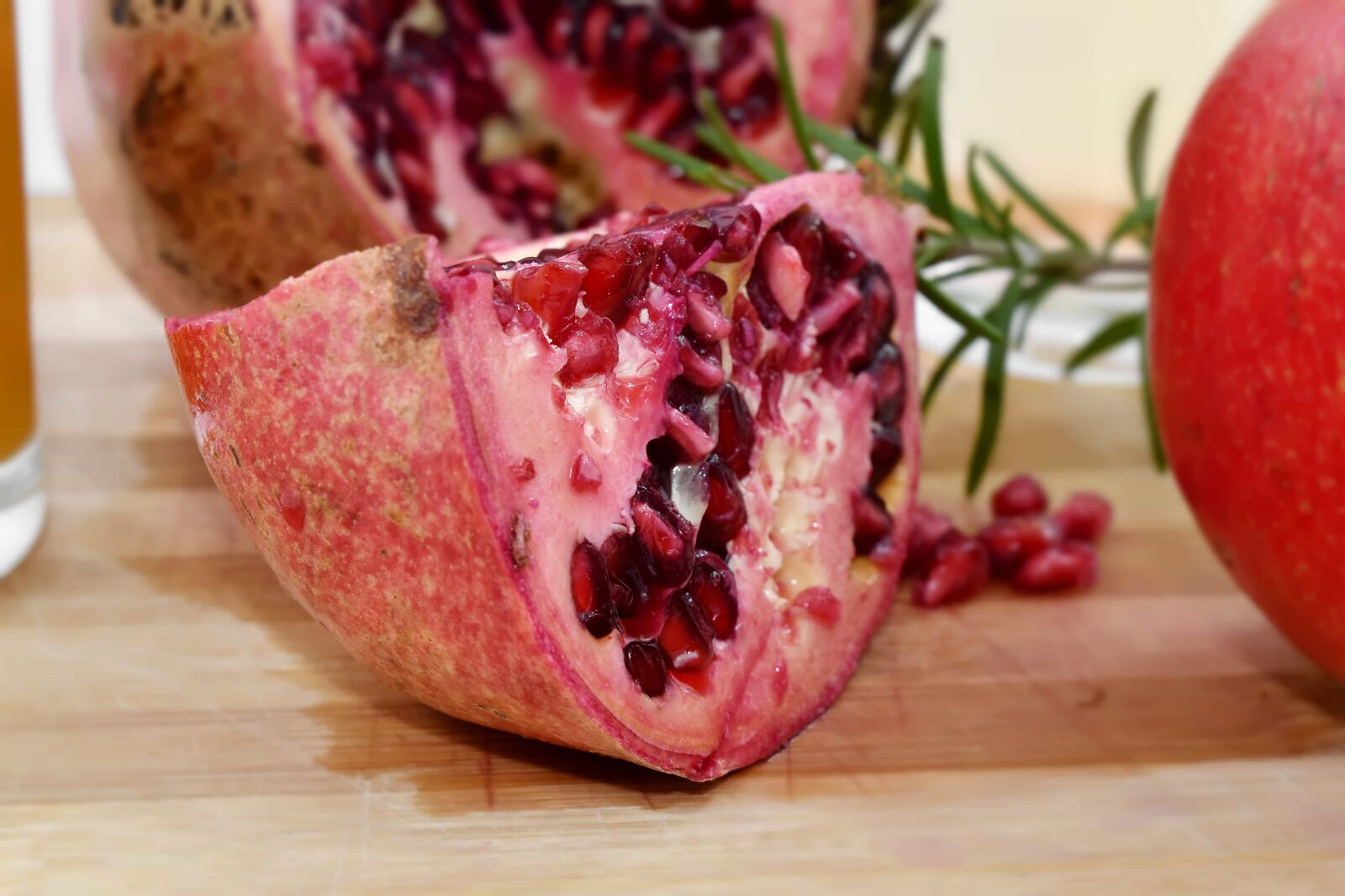 Nikon D5500 sample photo. Antioxidant, kernel, pomegranate, seed photography