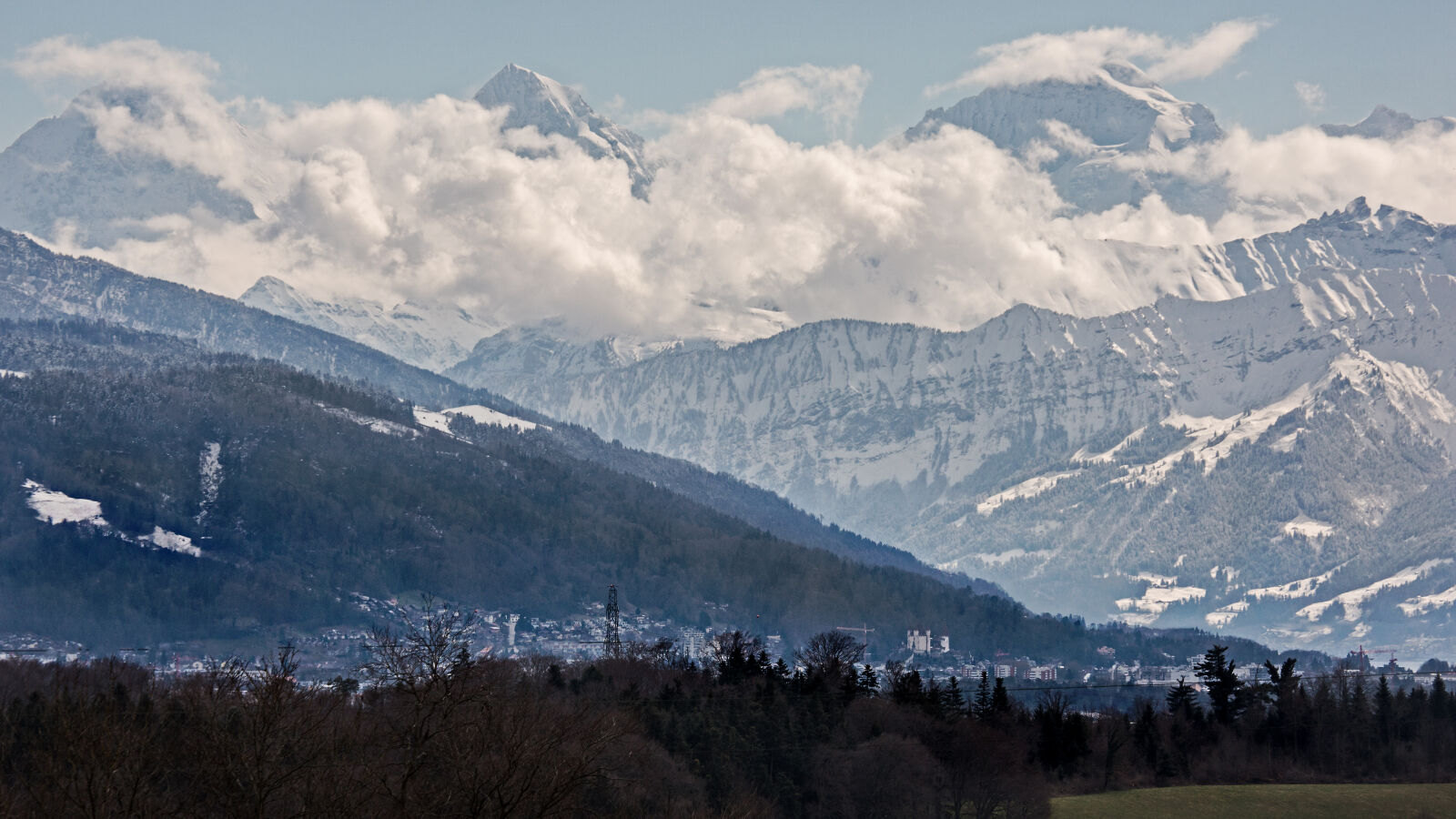 Canon EOS 5D Mark III + Canon EF 70-300mm F4.5-5.6 DO IS USM sample photo. Clouds, landscape, mountains, snow photography
