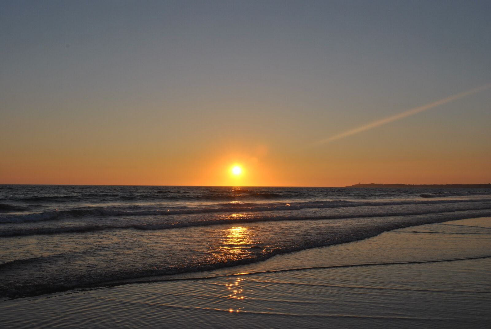 Nikon D3000 sample photo. Beach, horizon, holiday photography