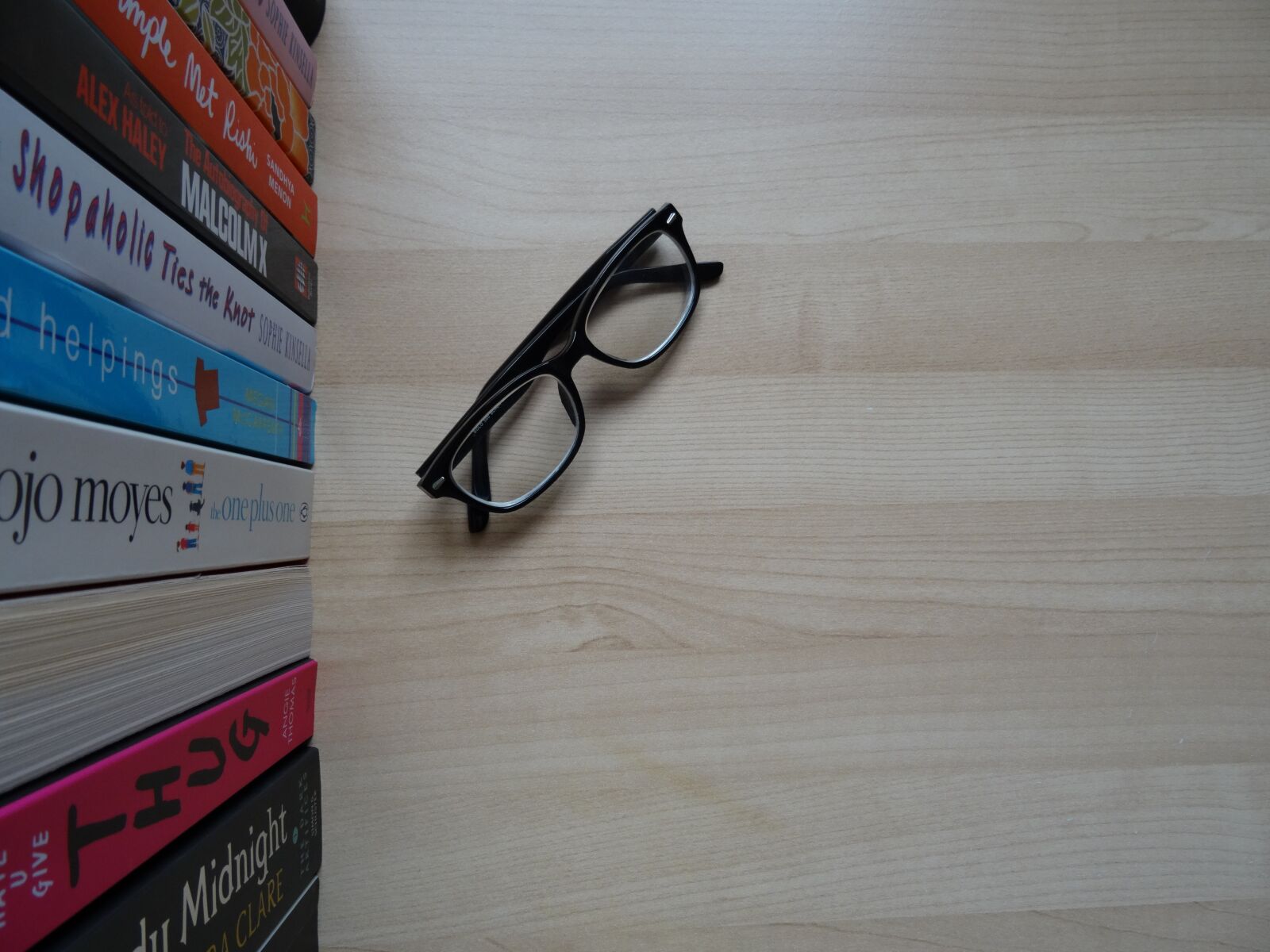 Sony DSC-HX50 sample photo. Glasses, wood background, spectacles photography