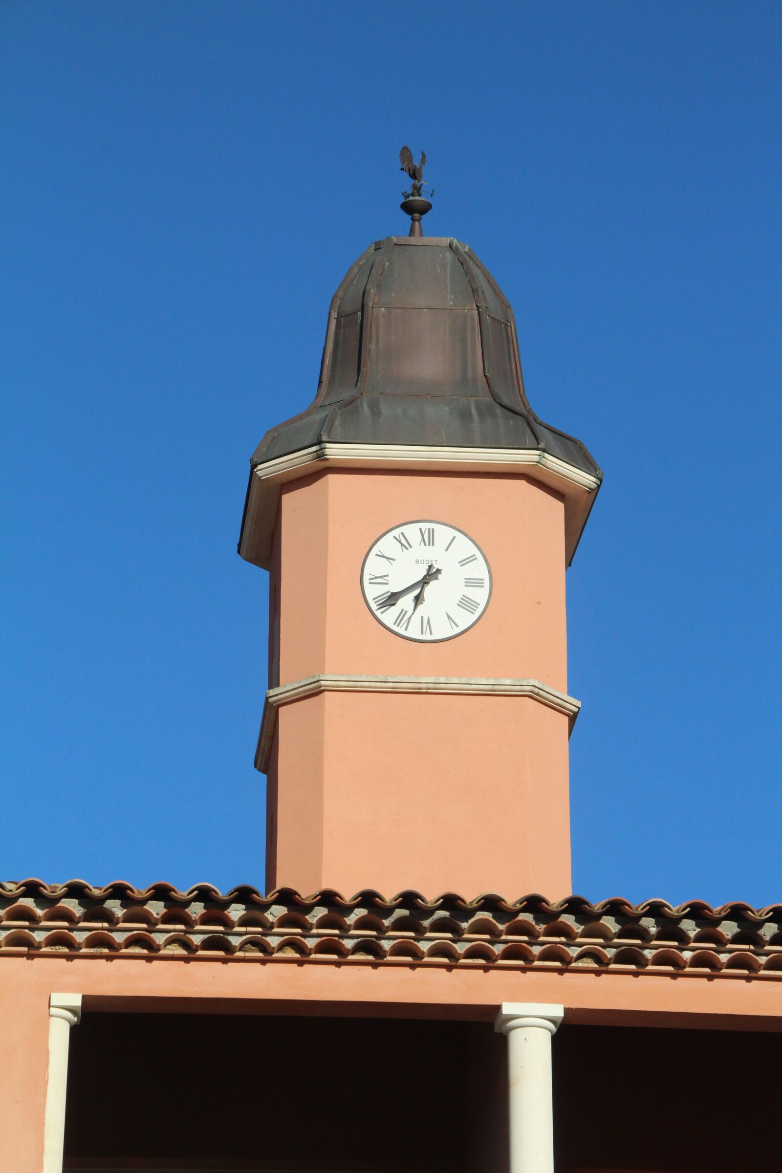 Canon EOS 1200D (EOS Rebel T5 / EOS Kiss X70 / EOS Hi) sample photo. Church, blue photography