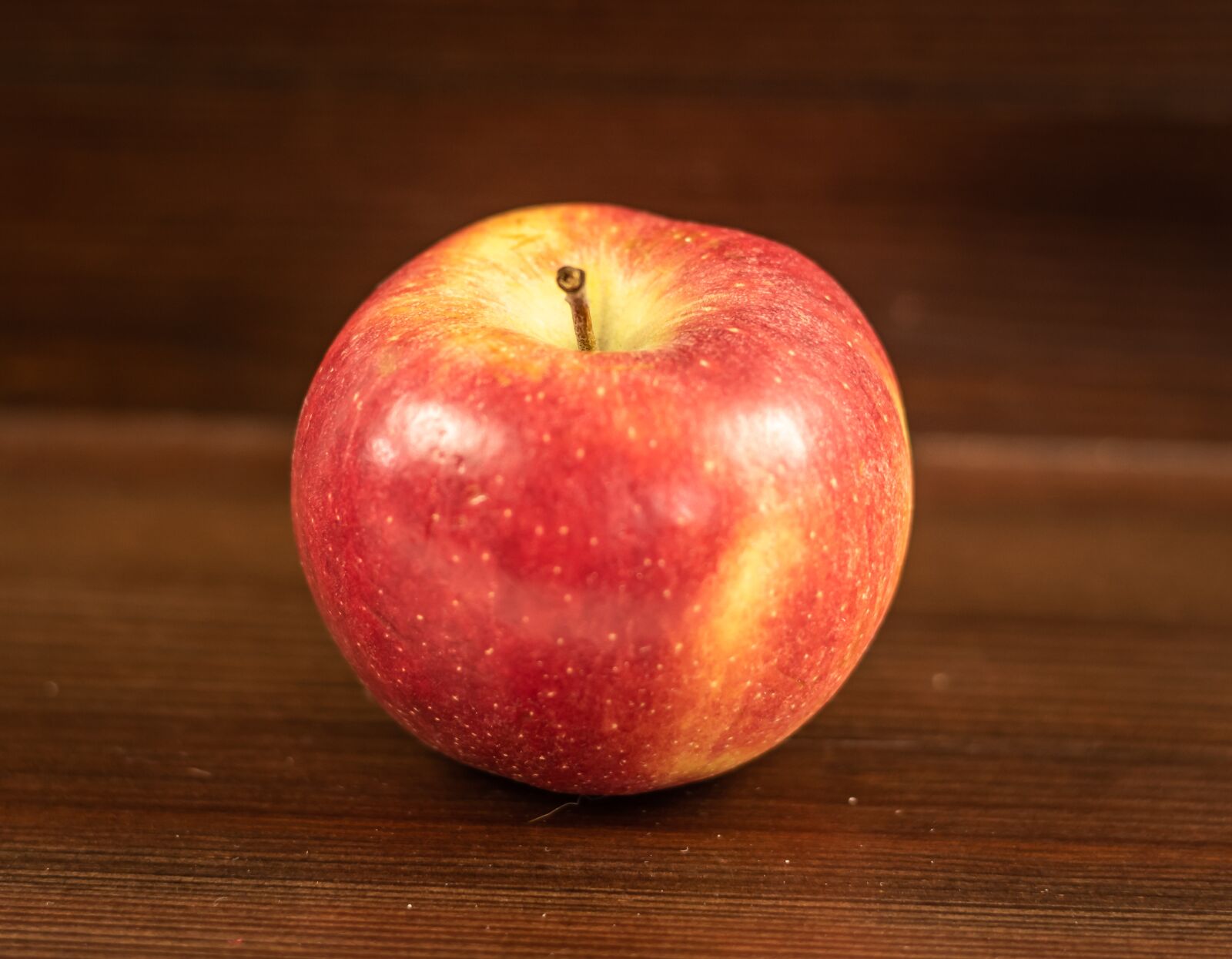 Nikon D750 sample photo. Apple, fruit, braeburn photography