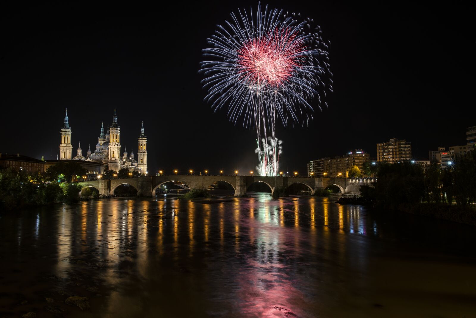 Nikon D810 sample photo. Basilica, fireworks, party photography