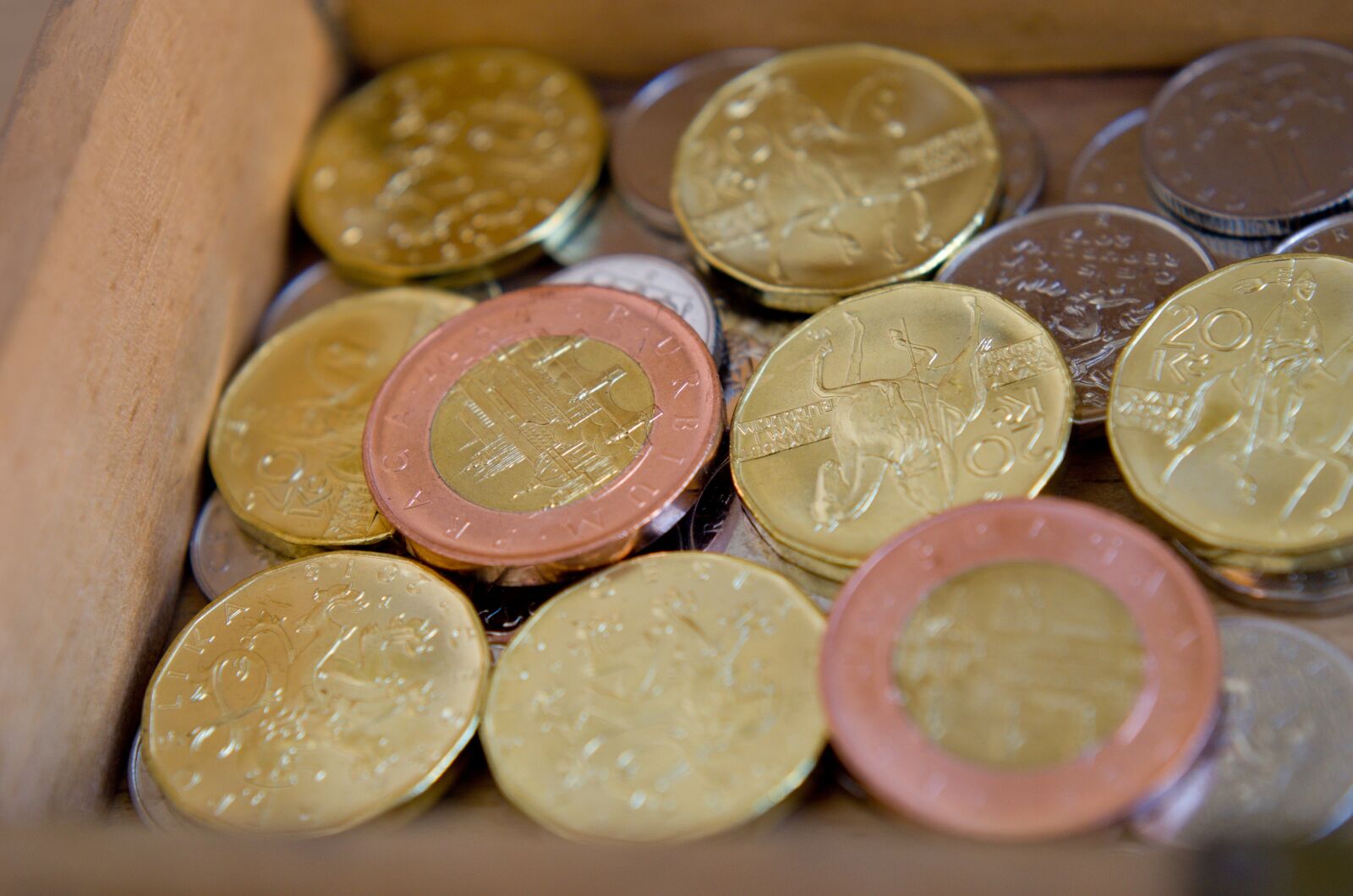 Nikon D7000 sample photo. Czech coins, coins, crown photography