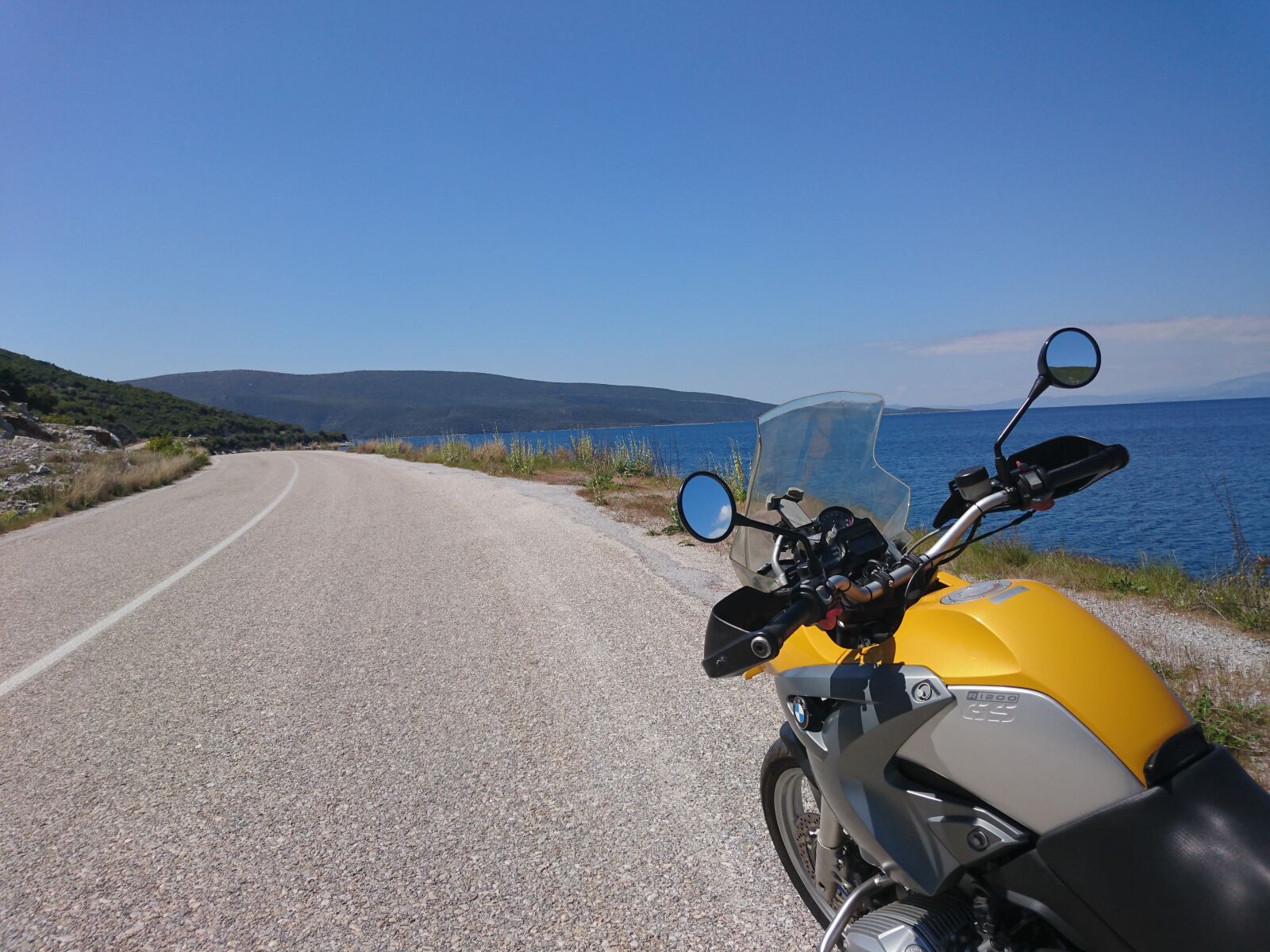 Sony Xperia Z3+ sample photo. Greece, motorcycle, roadtrip photography