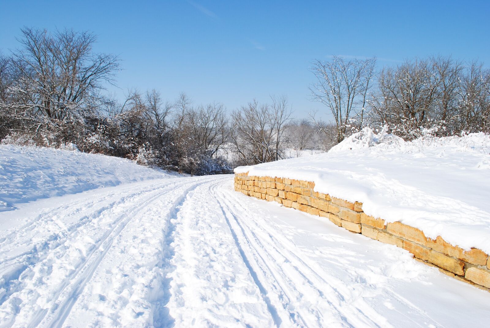Nikon D3000 sample photo. Snow, trail, winter photography