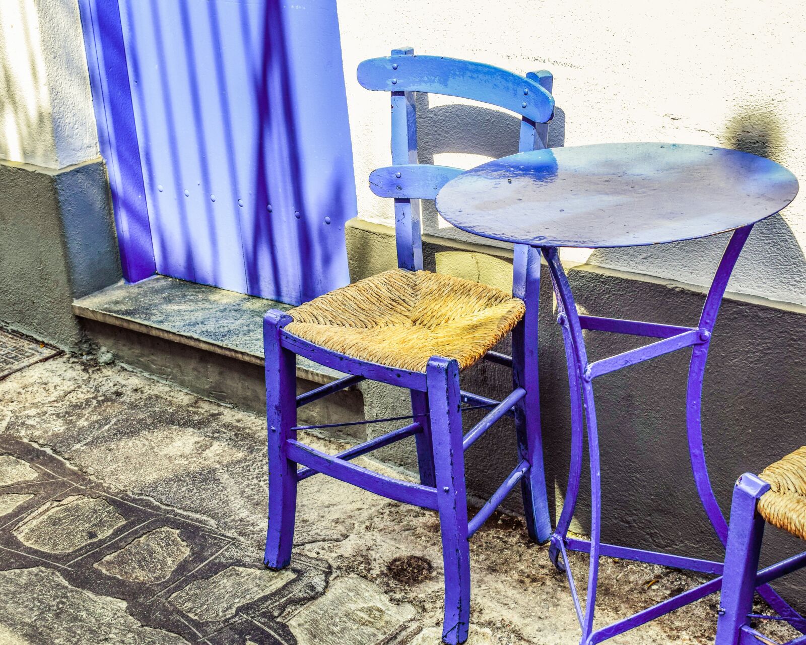 Nikon D3300 sample photo. Chair, table, street photography
