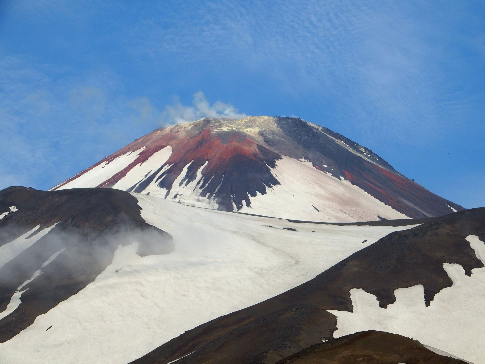 Fujifilm FinePix S1 sample photo. Volcano, nipple, mountain photography