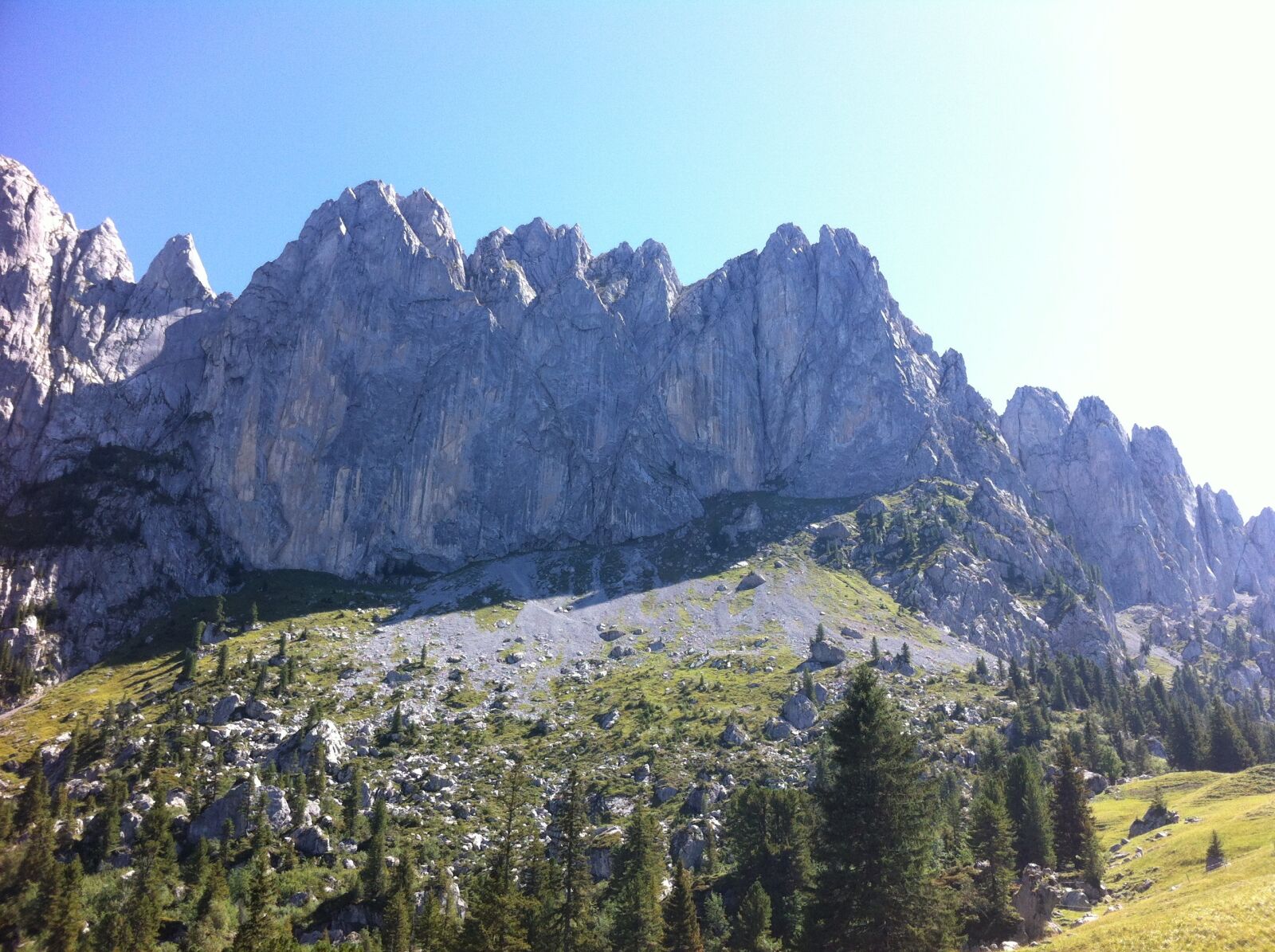 iPhone 4 back camera 3.85mm f/2.8 sample photo. Mountains, gastlosen, switzerland photography