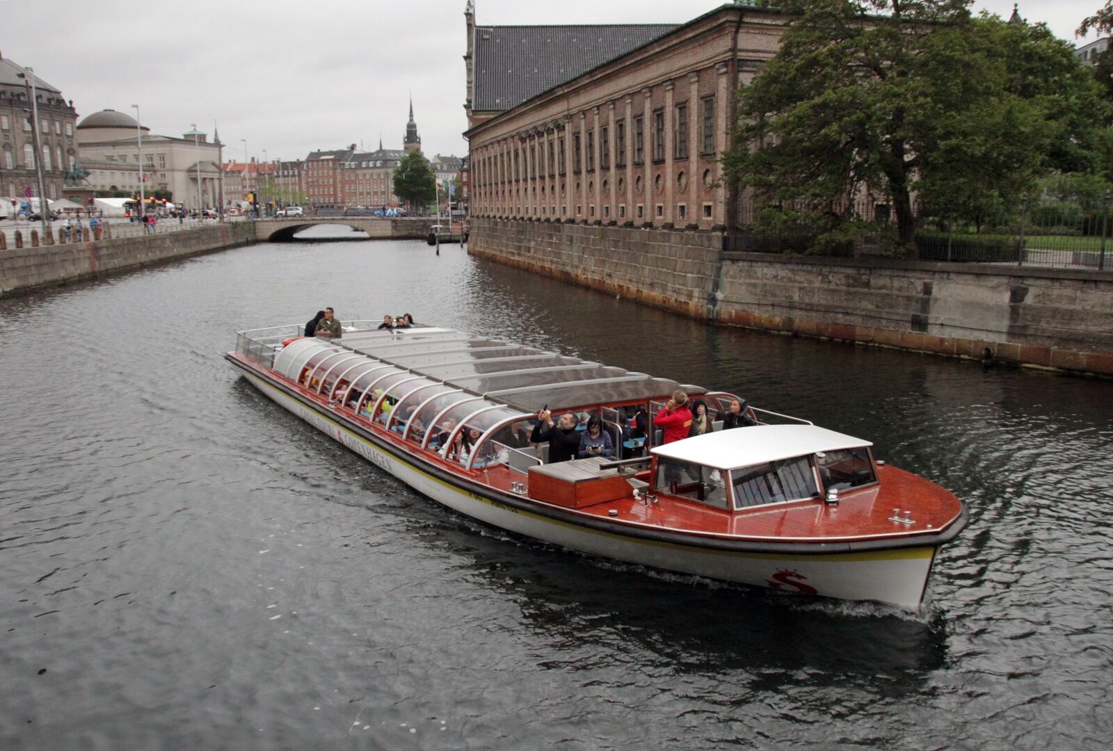 Canon EOS 7D sample photo. Copenhagen, river, boat photography
