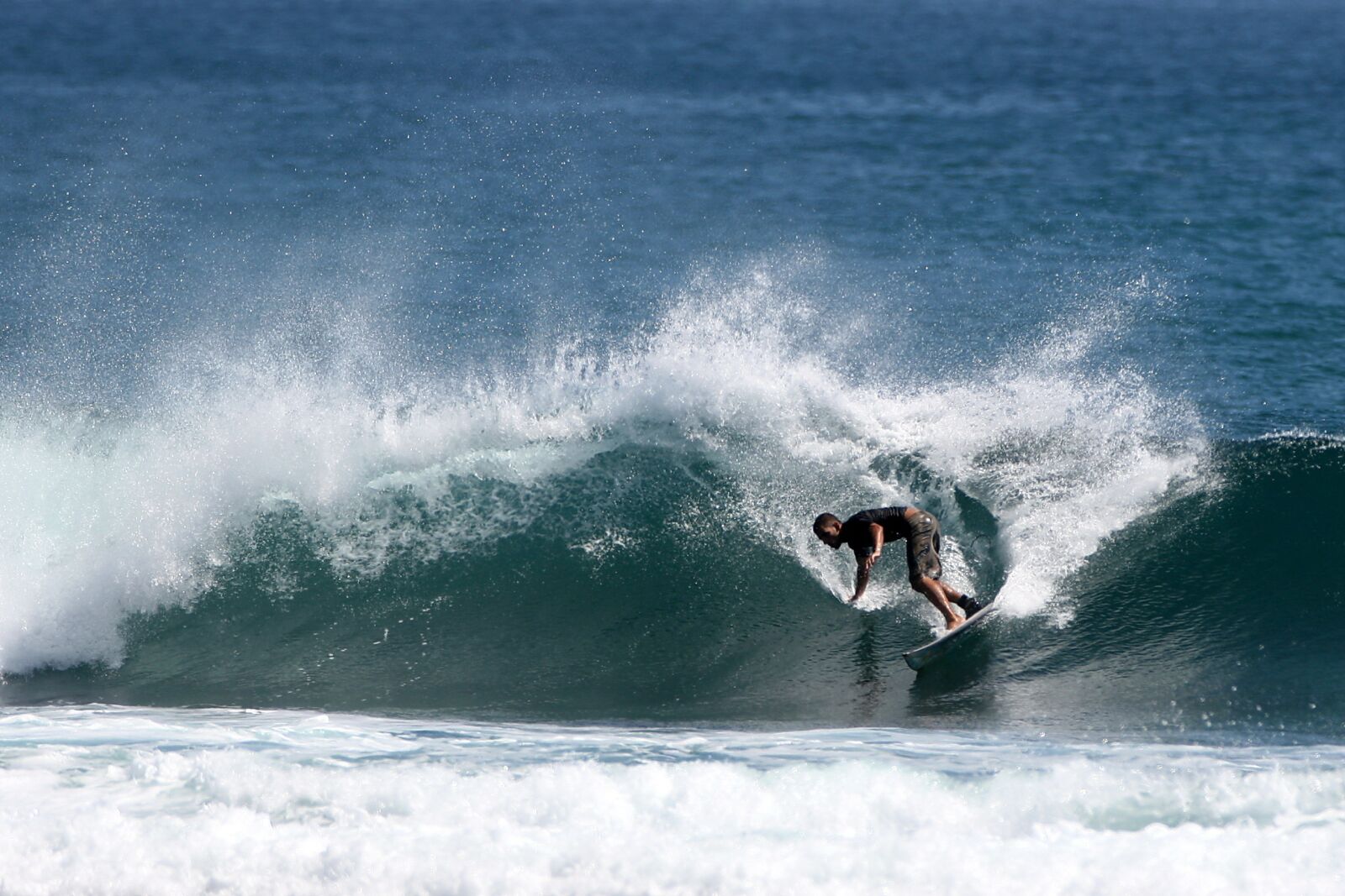 Canon EOS 30D sample photo. Surf, wave, spray photography