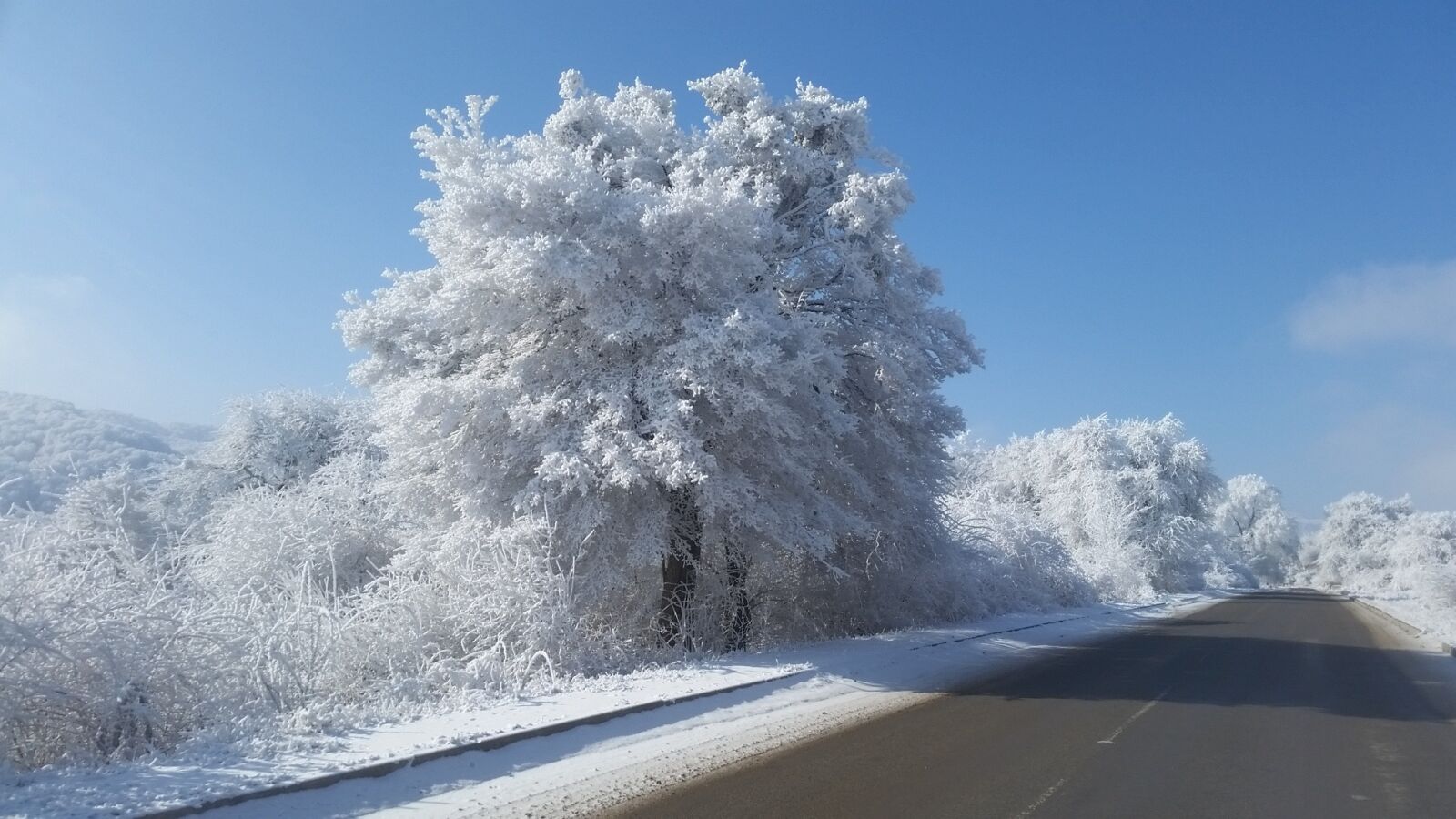 Samsung Galaxy S5 sample photo. Winter, road, winter road photography