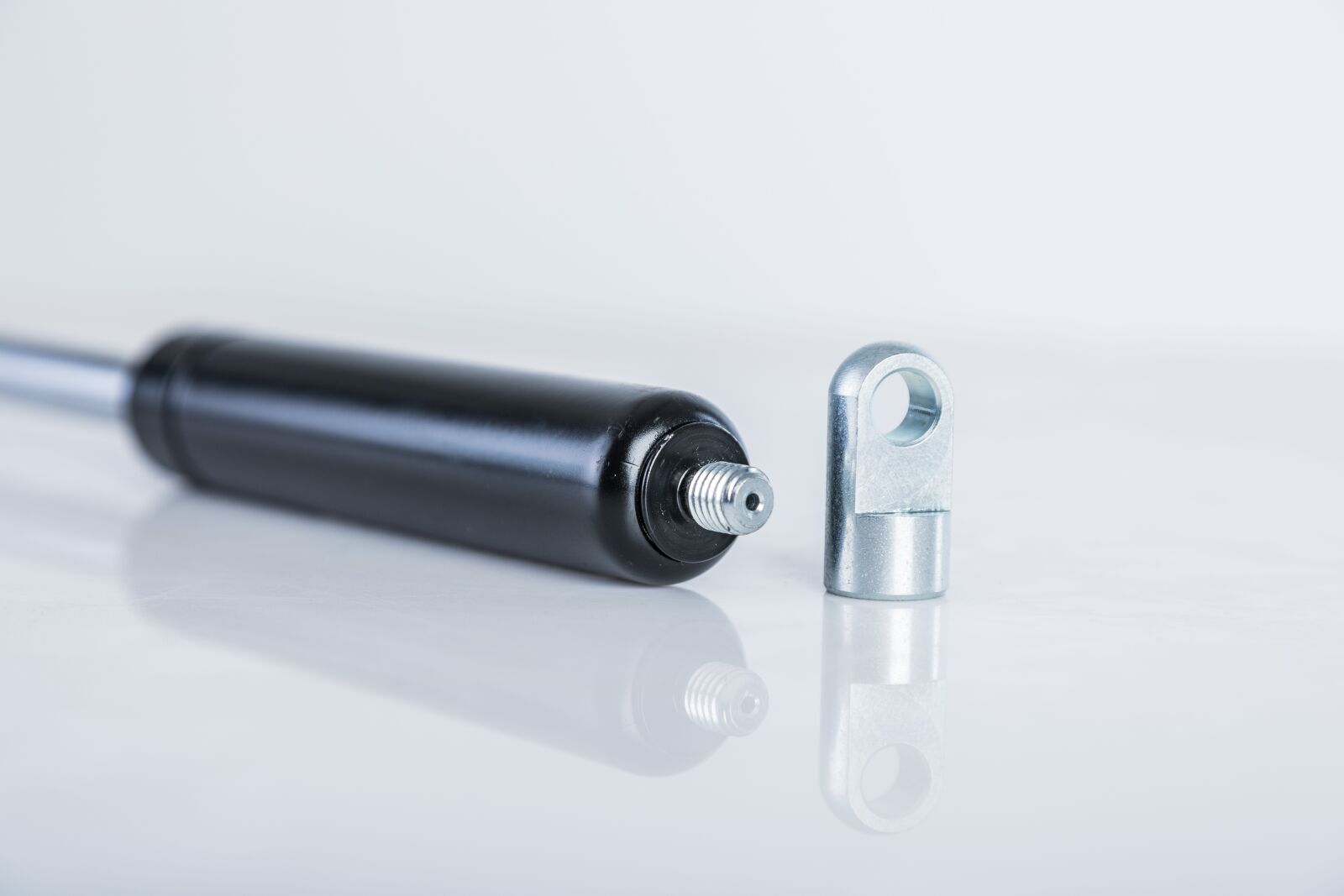 Canon EOS 5D Mark IV sample photo. Gas spring, gas-push spring photography