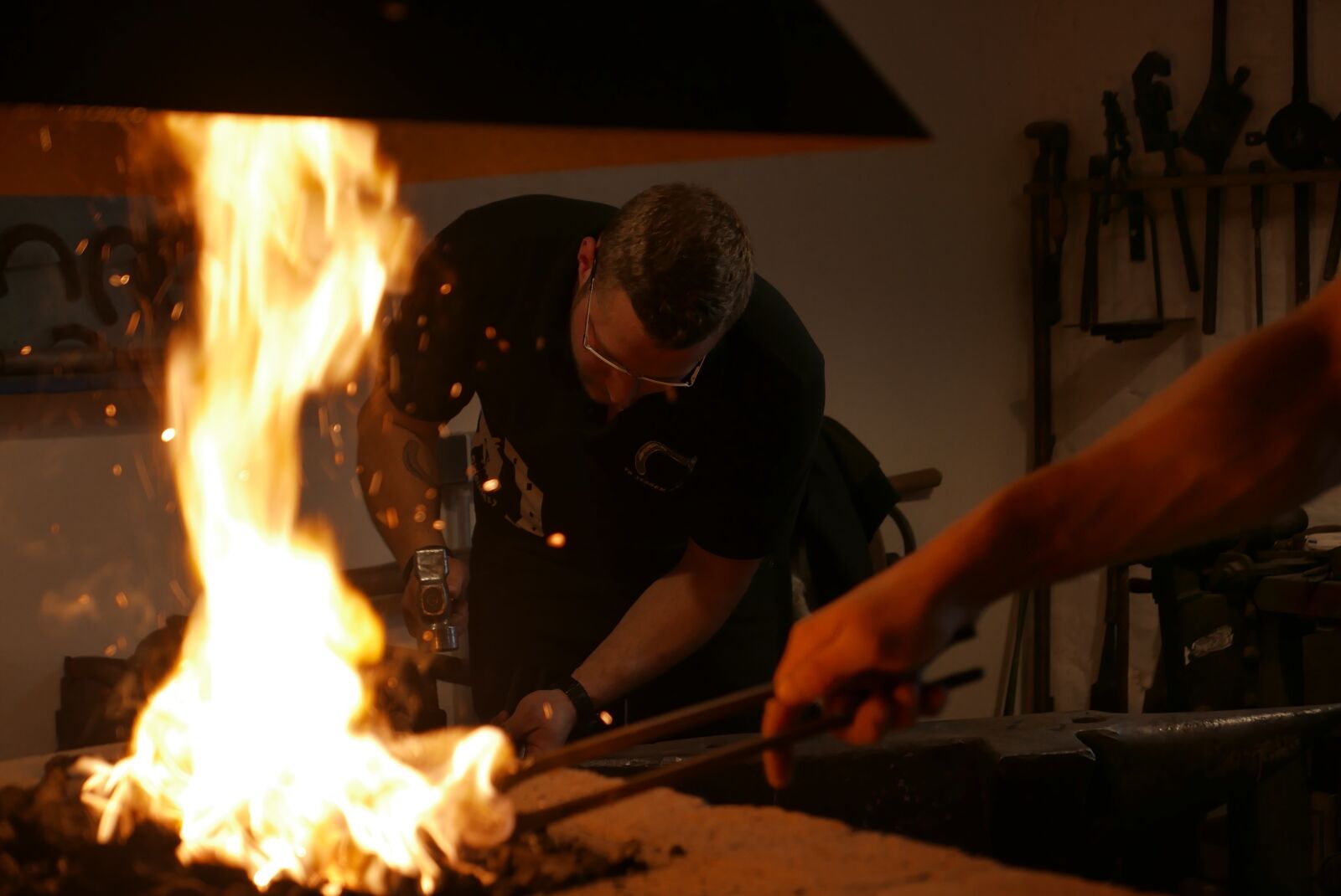 Panasonic Lumix DMC-LX100 sample photo. Fire, forge, glow photography