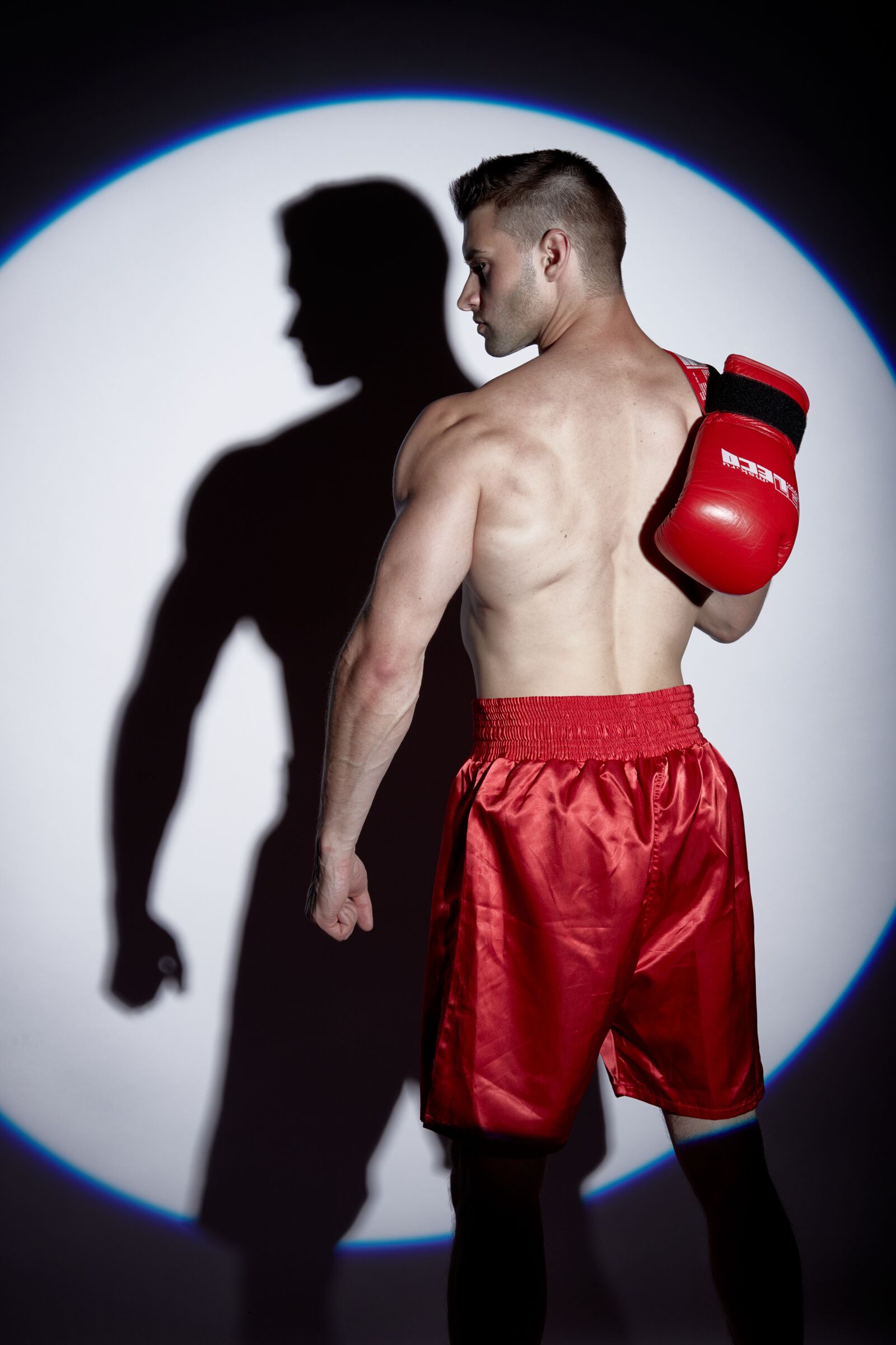 Canon EOS 6D Mark II + Canon EF 85mm F1.8 USM sample photo. Boxing, sport, sports photography