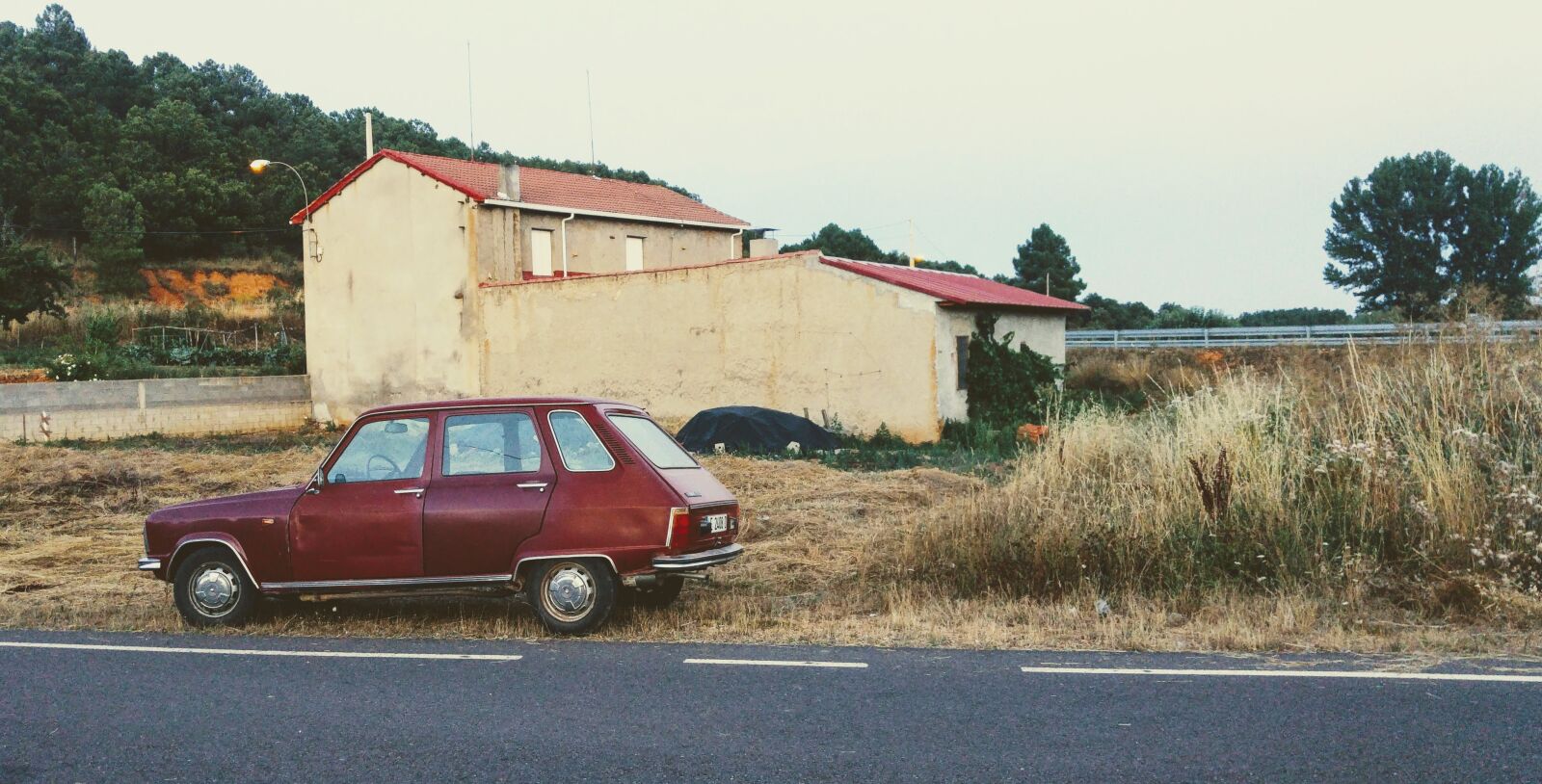LG G4 sample photo. Spain, leon, car photography