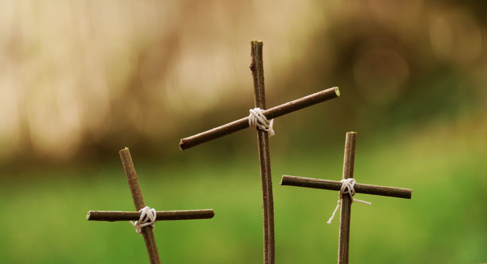 Nikon D5200 sample photo. Passion, three crosses, cross photography