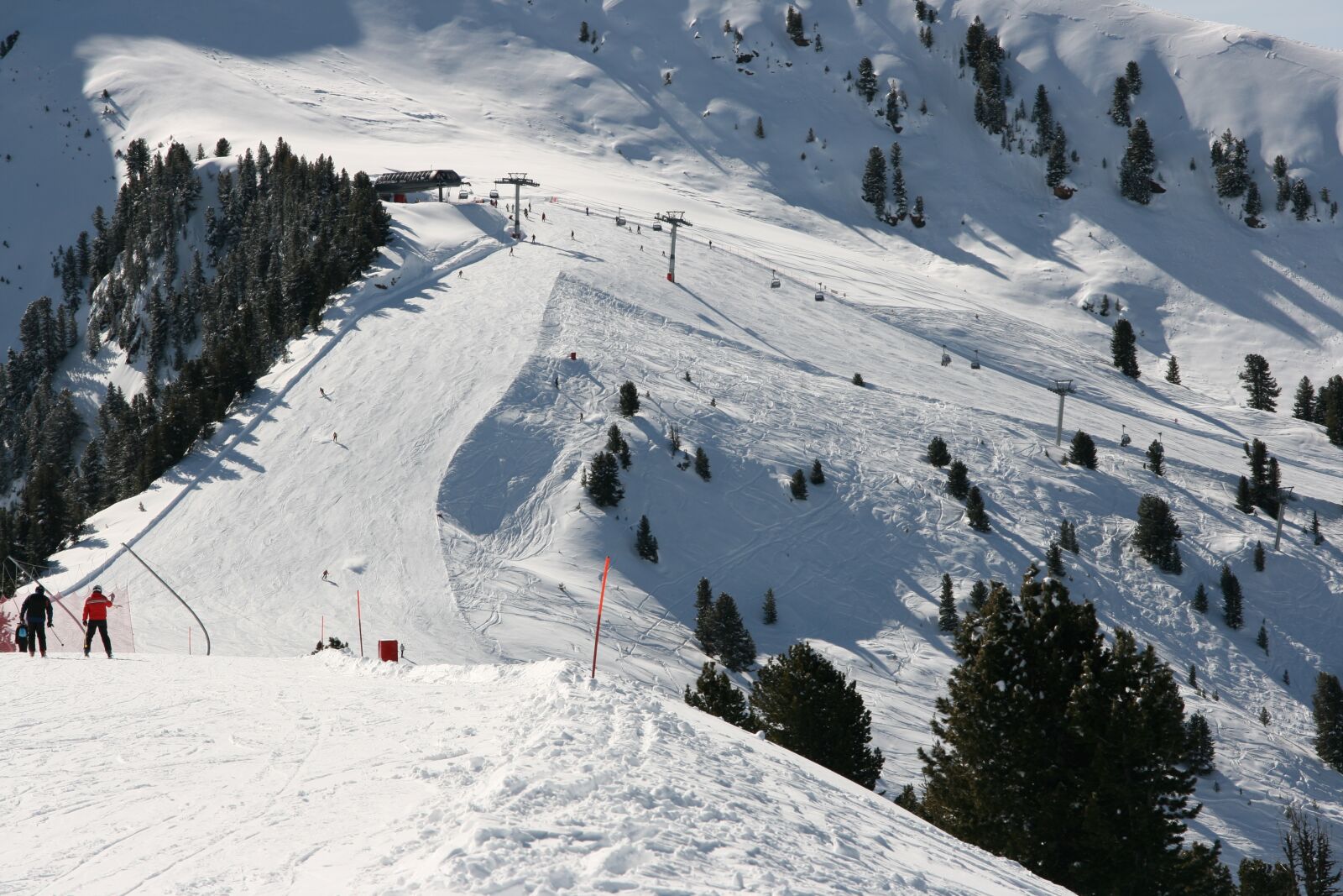 Canon EOS 400D (EOS Digital Rebel XTi / EOS Kiss Digital X) sample photo. Mountain, snow, ski photography