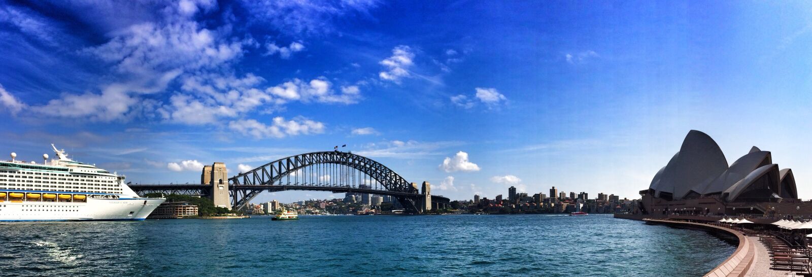iPhone 5s back camera 4.12mm f/2.2 sample photo. Sydney, port, cruise ship photography