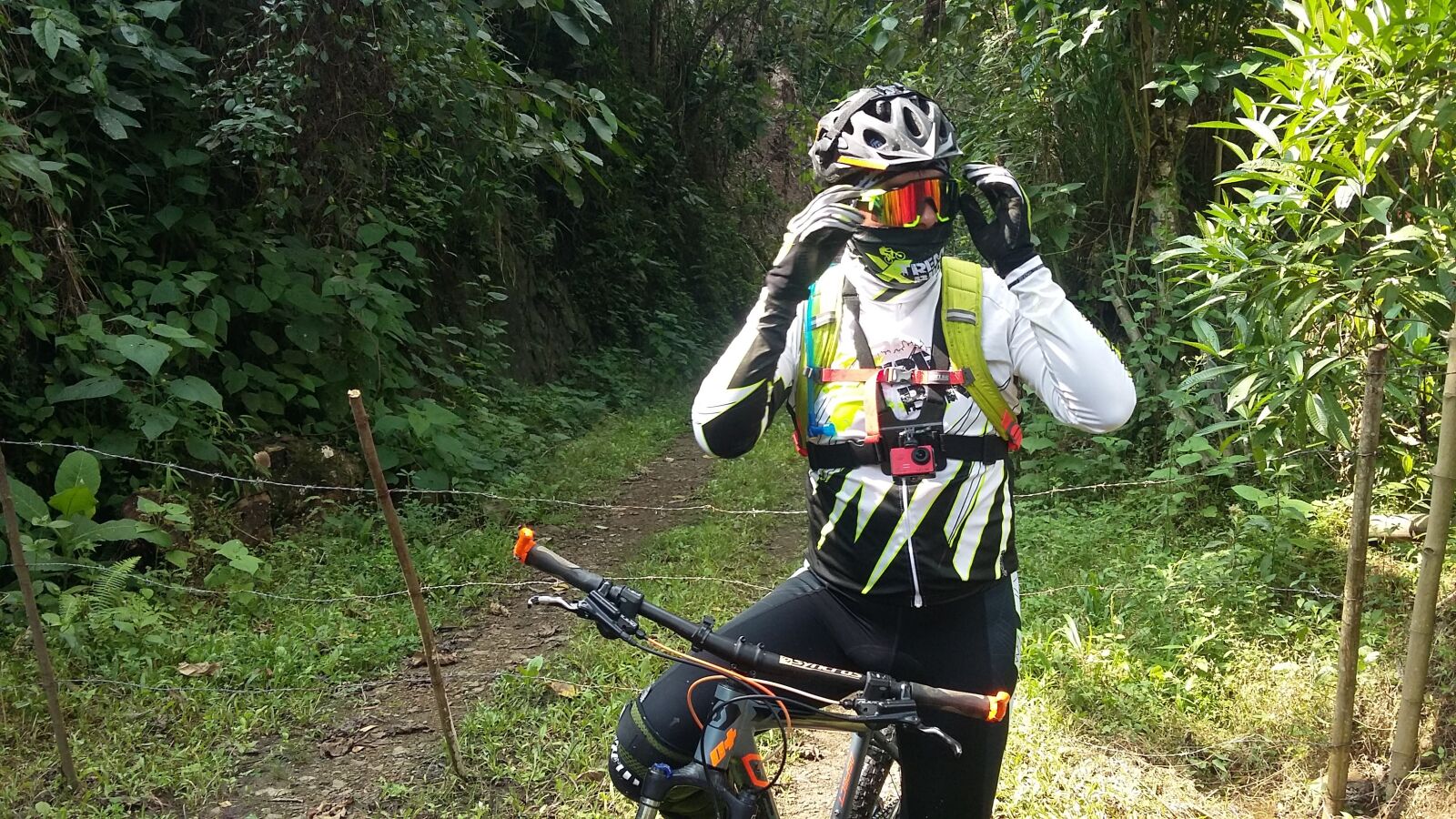 Samsung Galaxy Grand Prime sample photo. Ciclomontañismo, bicycle, mountain photography