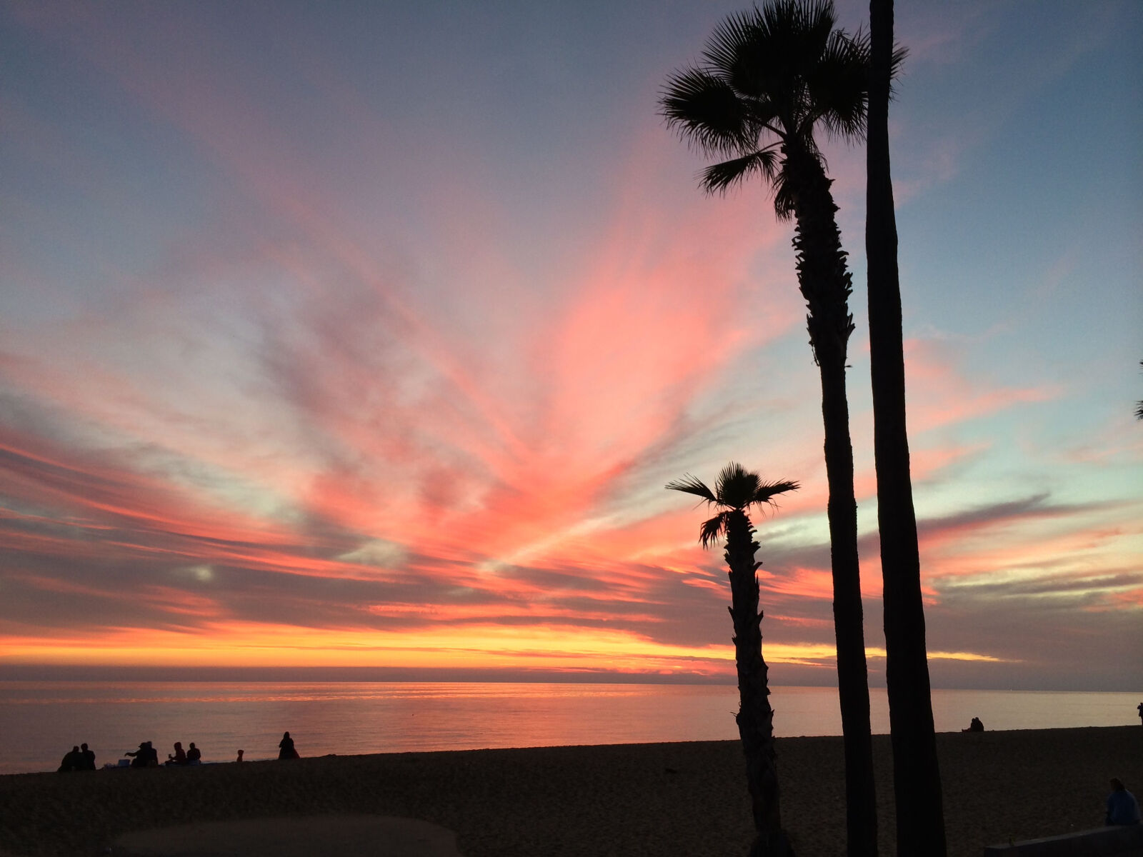 Apple iPhone 5s + iPhone 5s back camera 4.12mm f/2.2 sample photo. California, santa, monica, sunset photography