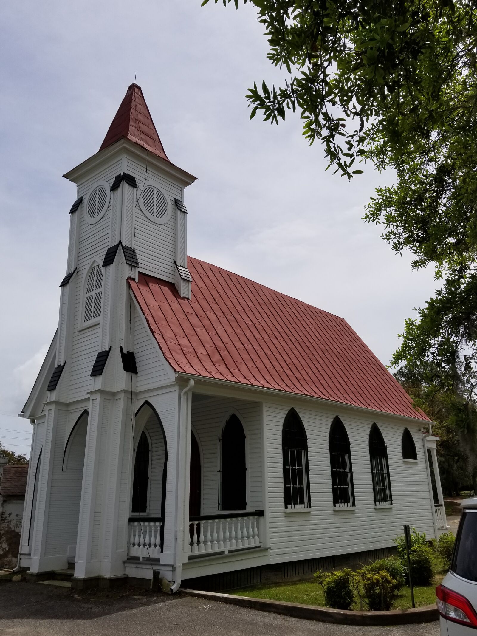 Samsung Galaxy S8+ sample photo. Mortuary - magnolia cemetery photography
