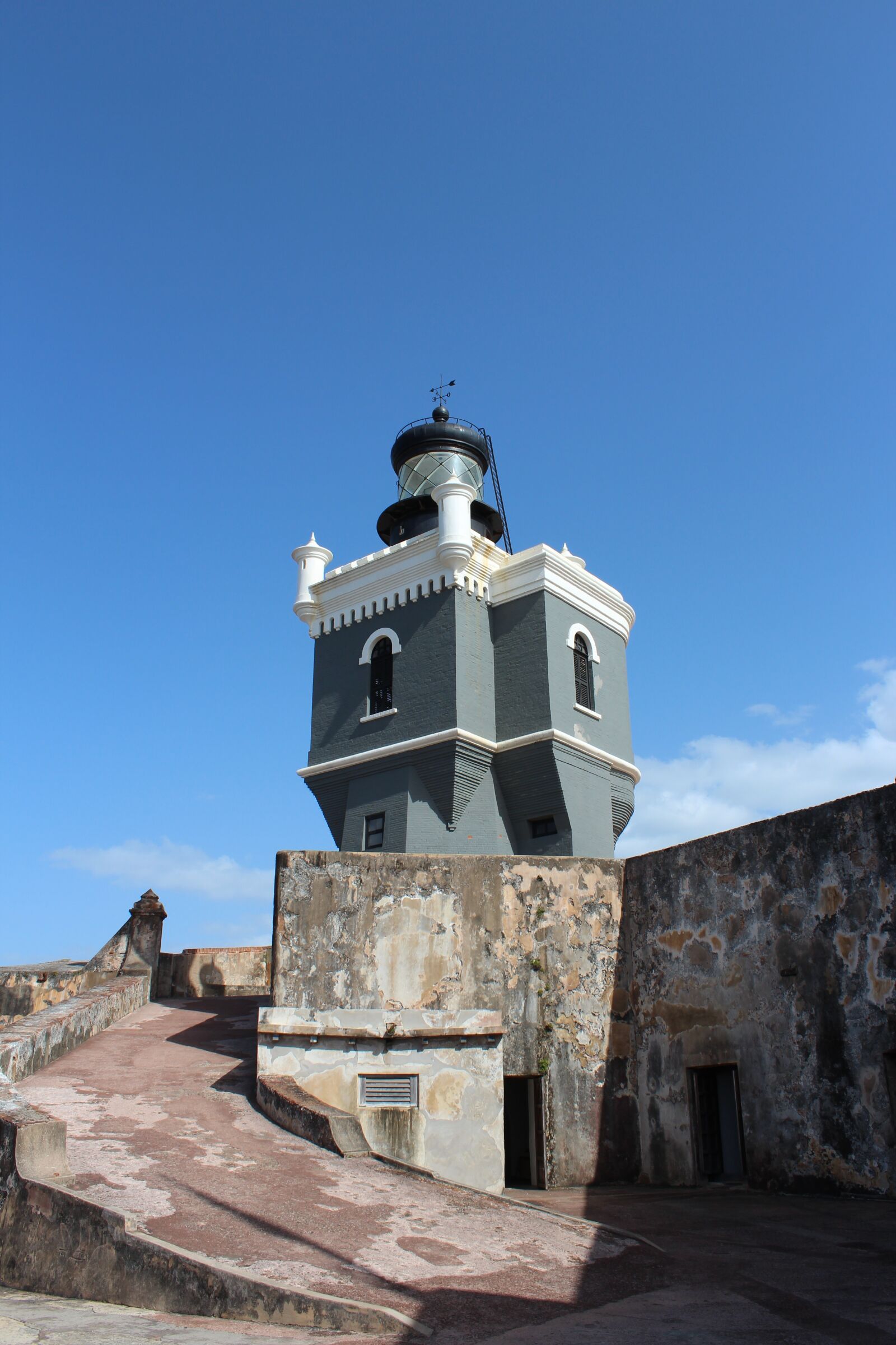 Canon EOS 600D (Rebel EOS T3i / EOS Kiss X5) sample photo. Lighthouse, tower, landmark photography