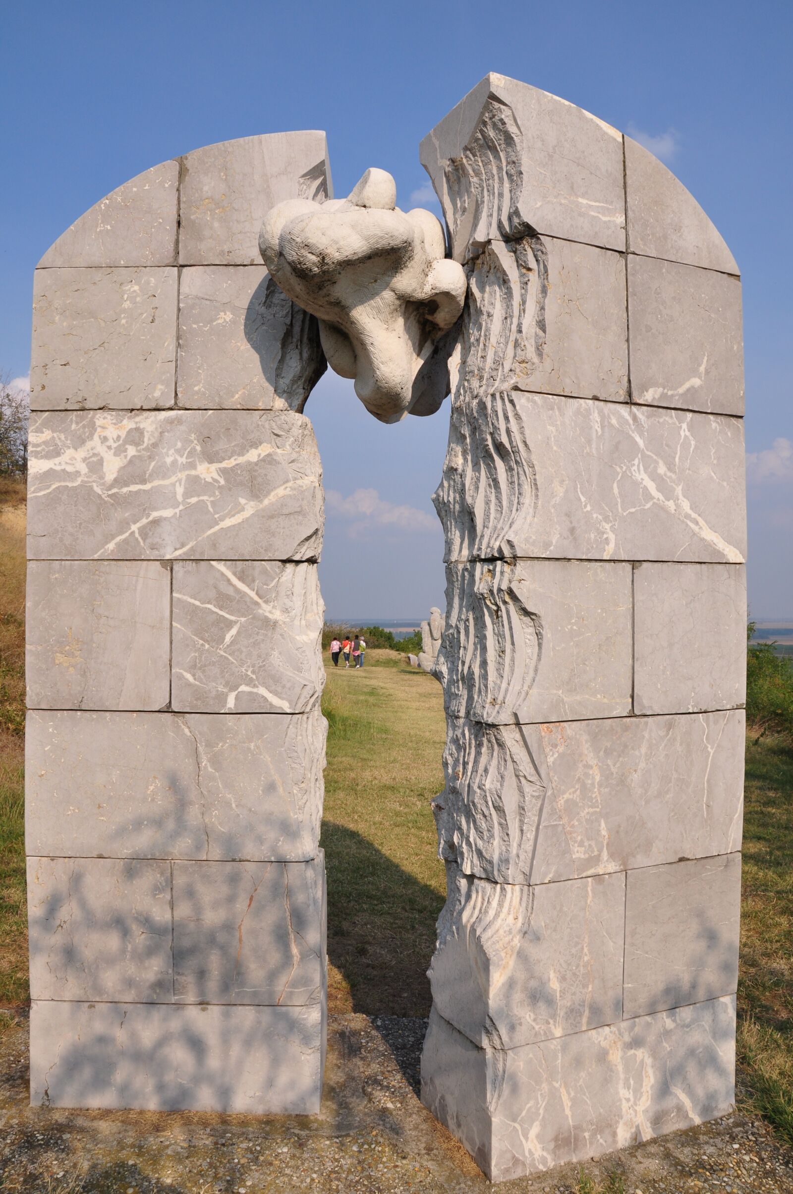Nikon D90 sample photo. Stone sculpture, the mountain photography