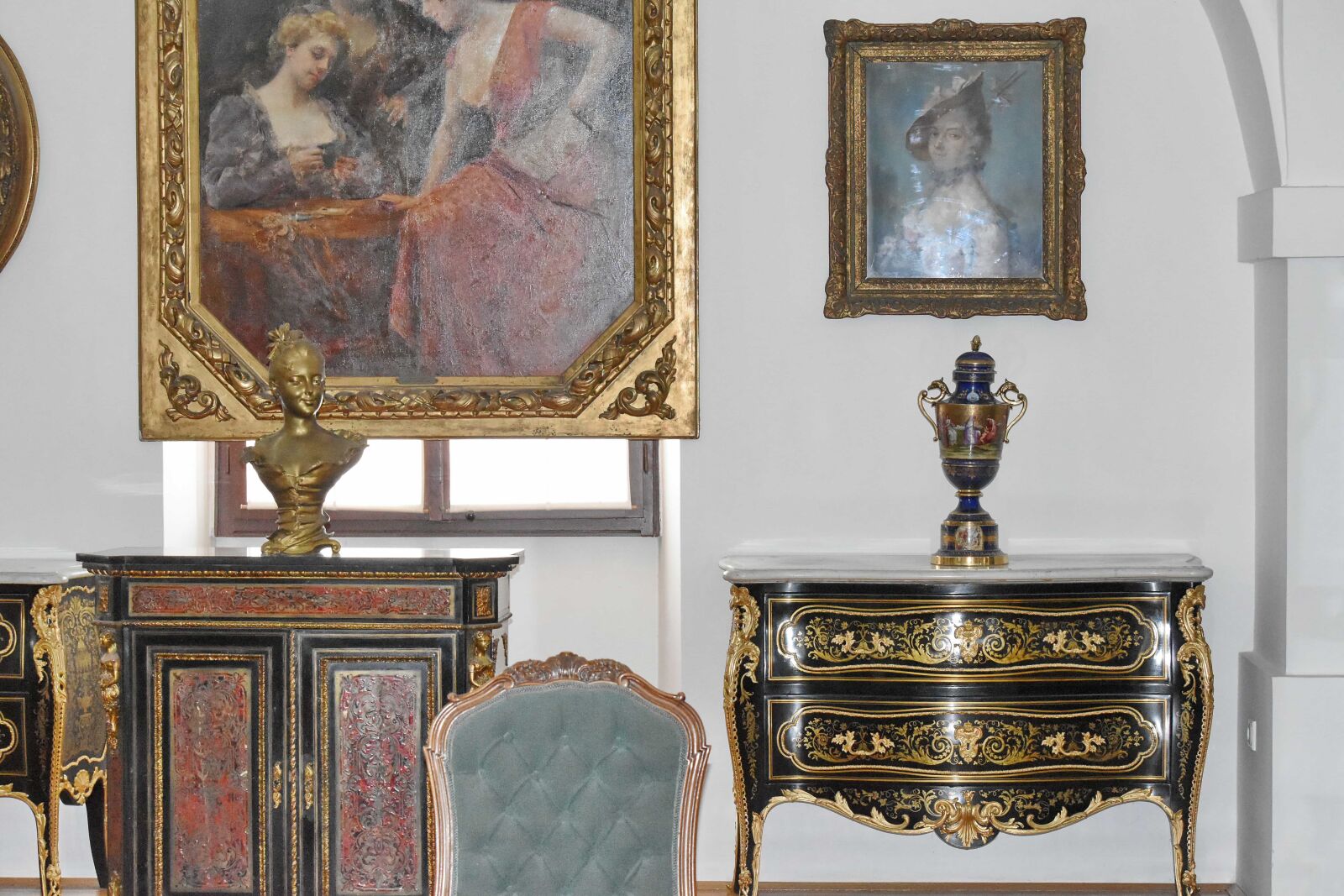 Nikon D5500 sample photo. Antiquity, furniture, room, interior photography