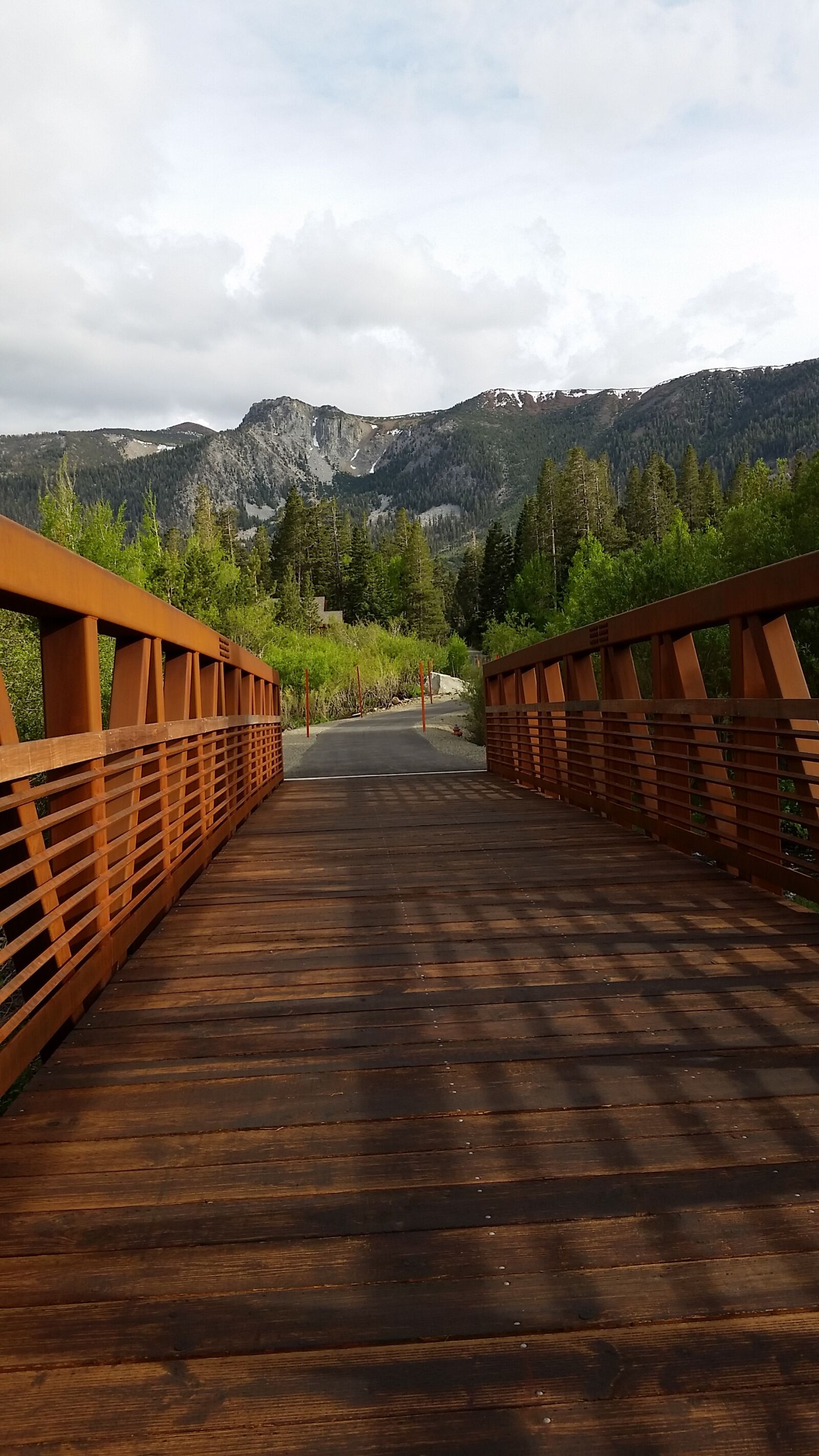 Samsung Galaxy S5 sample photo. Wooden bridge, bridge, mountains photography