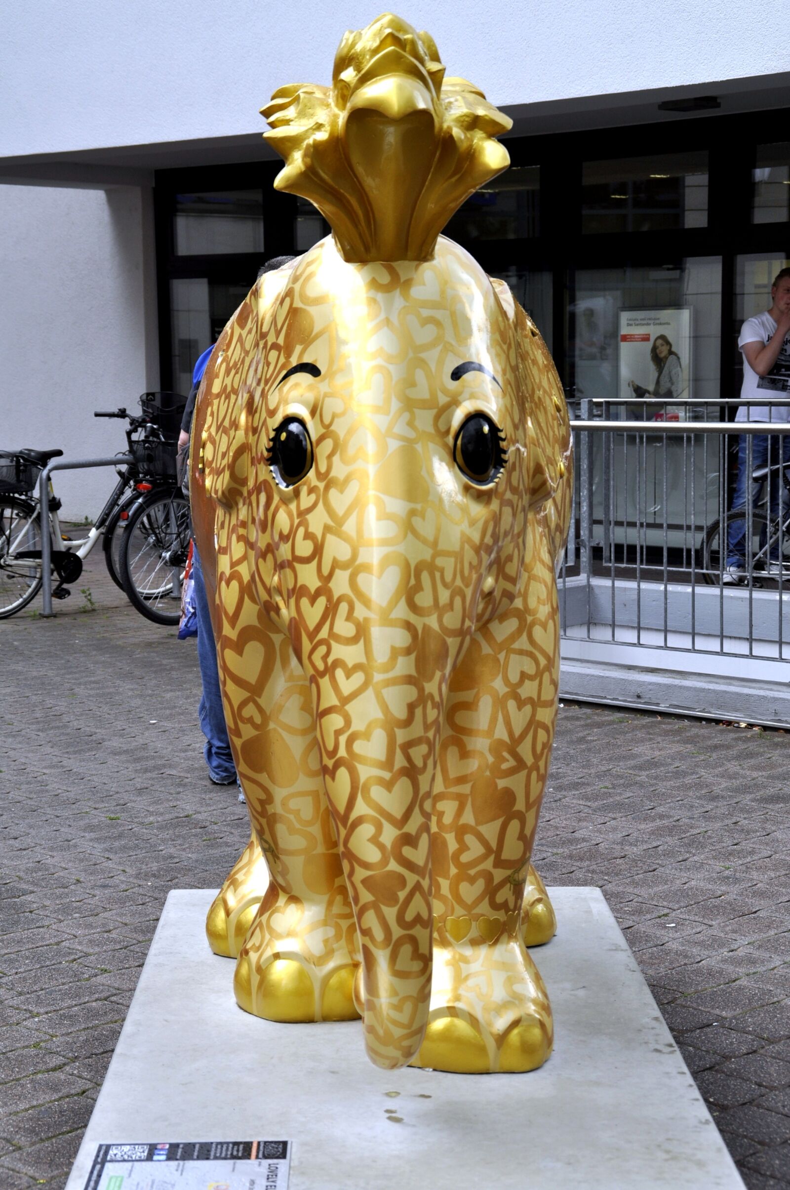 Nikon D5000 sample photo. Elephant, art, gold photography