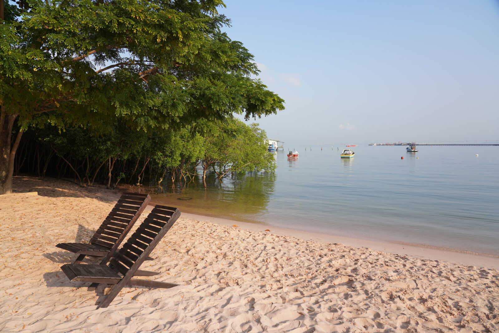 Sony FE 24-105mm F4 G OSS sample photo. Beach, sea, summer photography