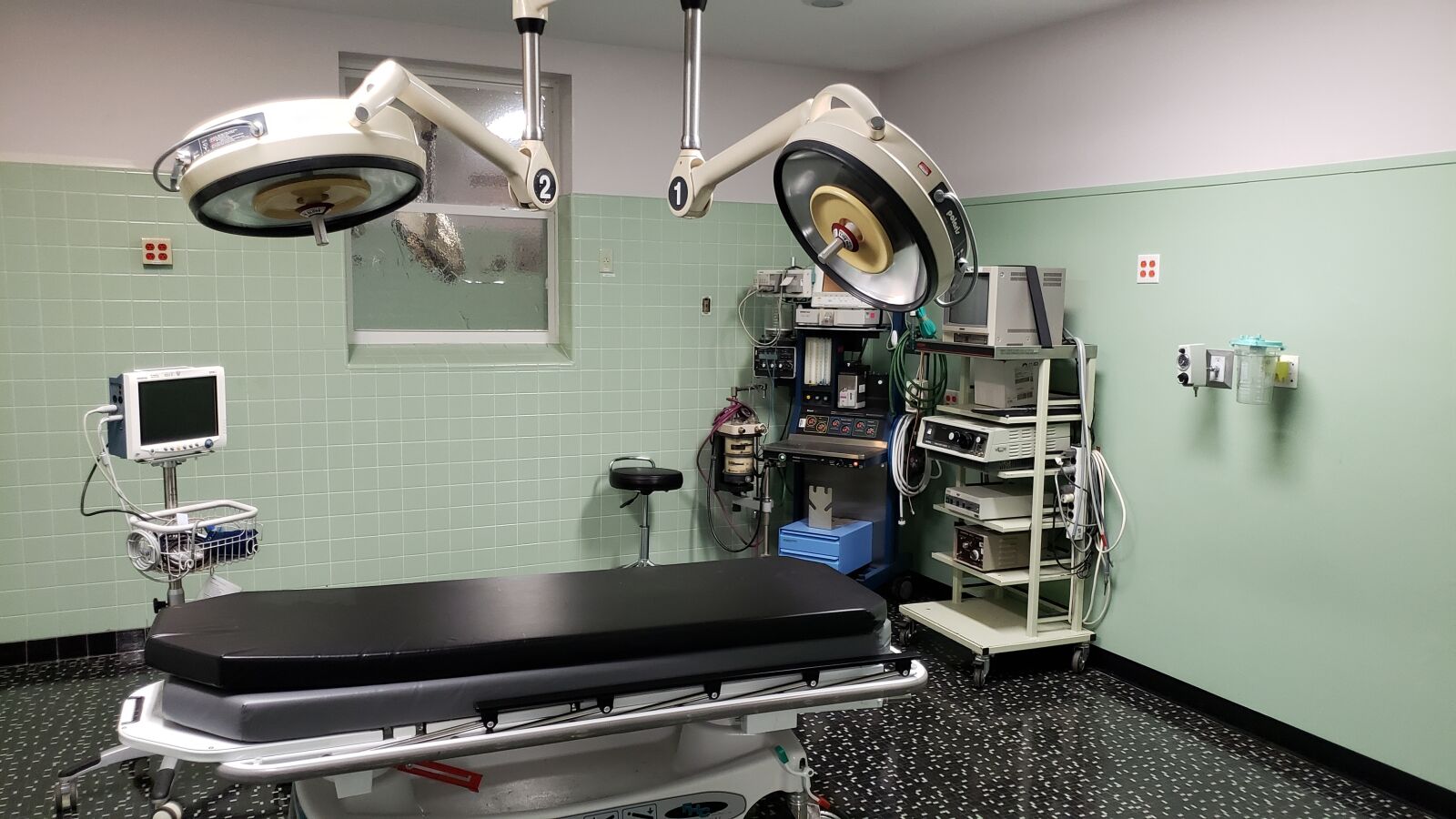 Samsung Galaxy S9+ sample photo. Hospital, doctor, medical photography