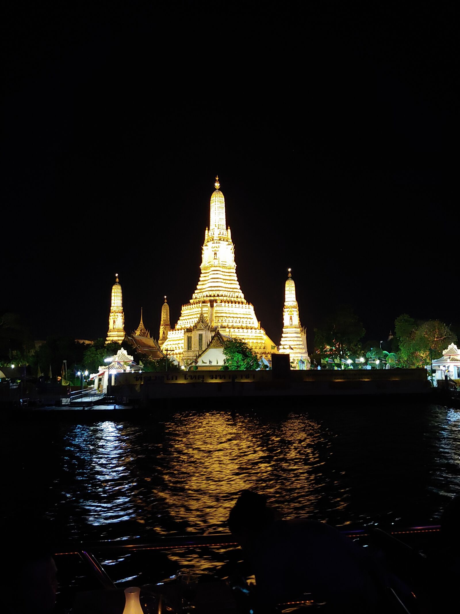 LG G7 THINQ sample photo. Wat arun to, thailand photography