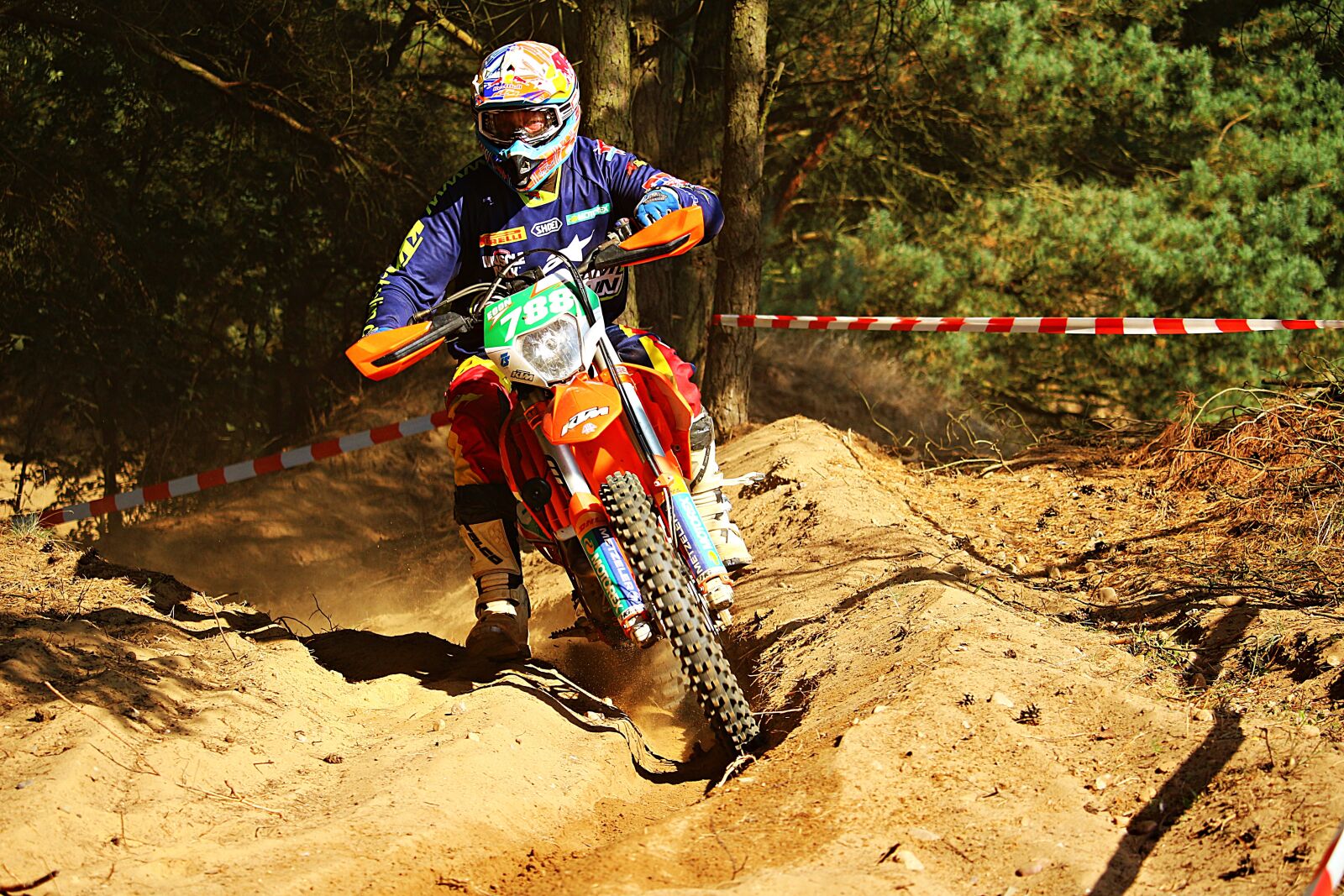 Canon EOS 100D (EOS Rebel SL1 / EOS Kiss X7) sample photo. Motocross, enduro, motorsport photography