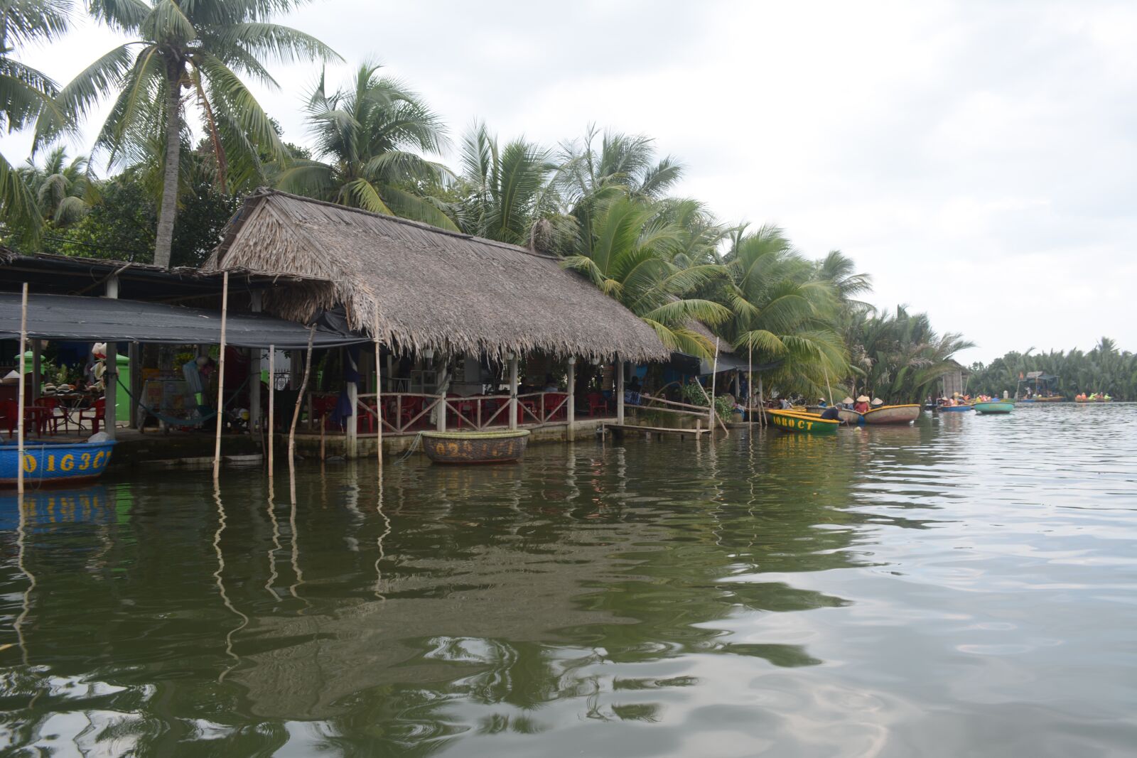 Nikon D5200 sample photo. Vietnam, river, travel photography