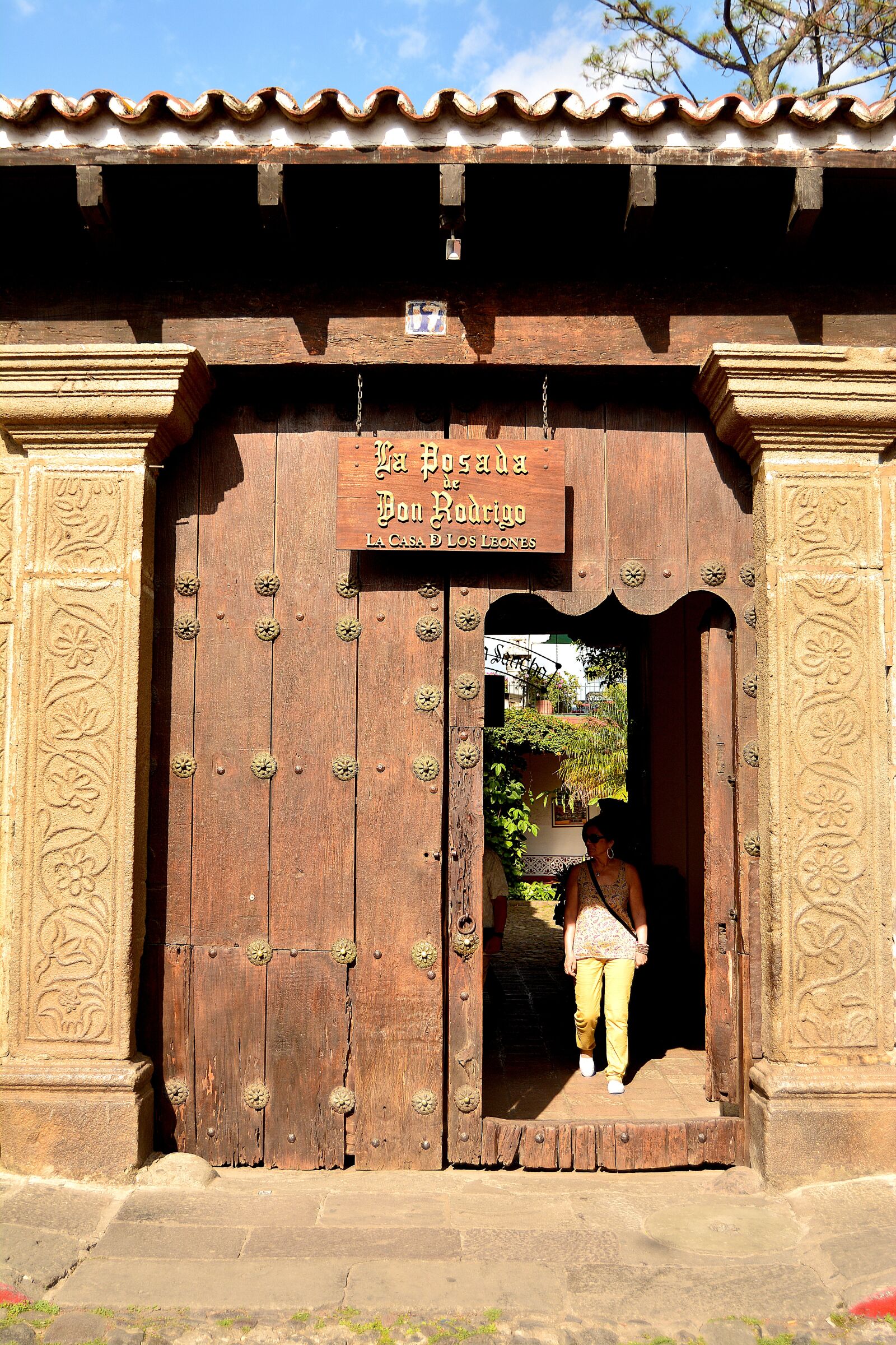 Nikon D5200 sample photo. Door, wood, wooden door photography