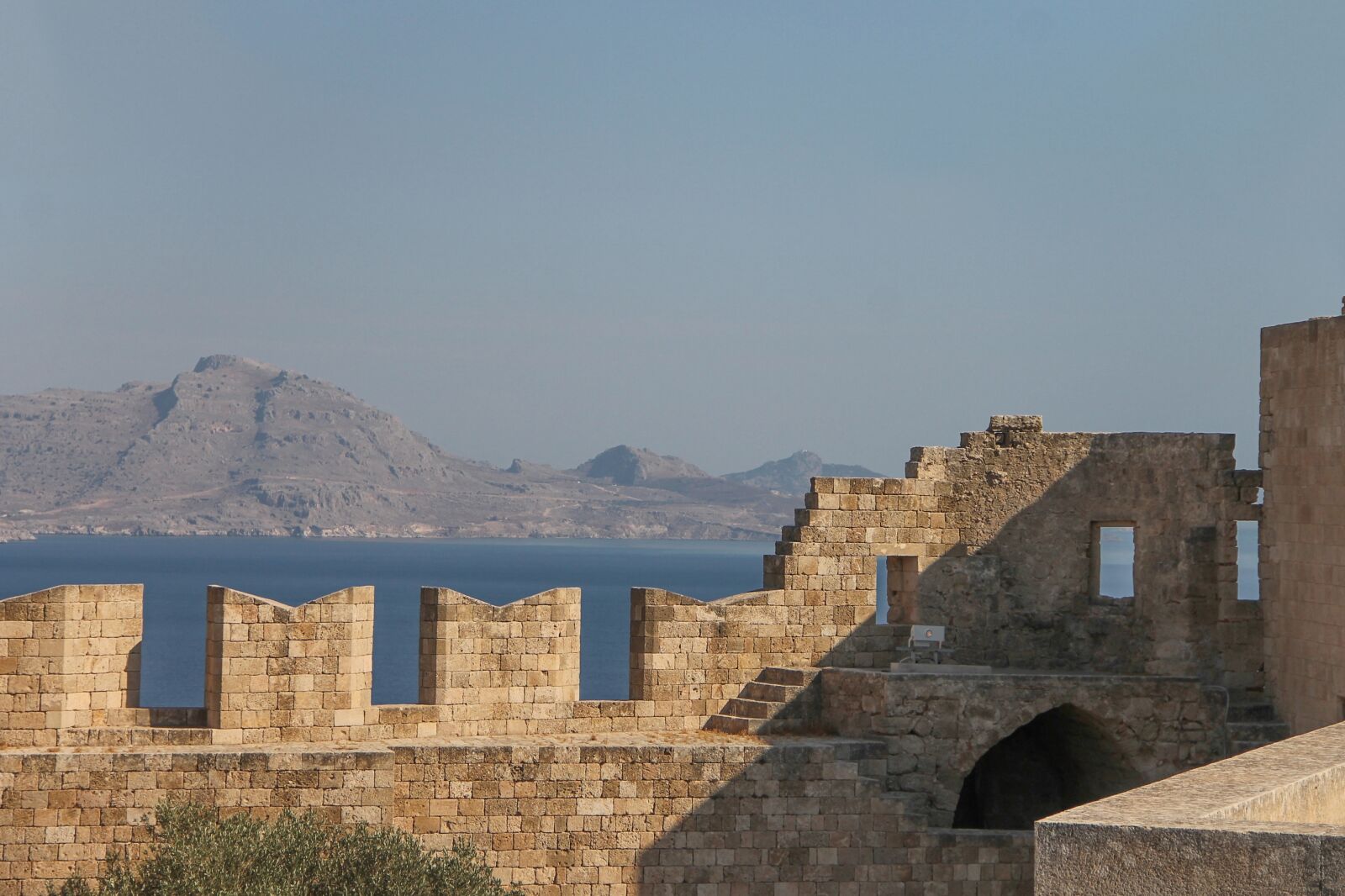 Canon EOS 1100D (EOS Rebel T3 / EOS Kiss X50) sample photo. Lindos, acropolis, rhodes photography