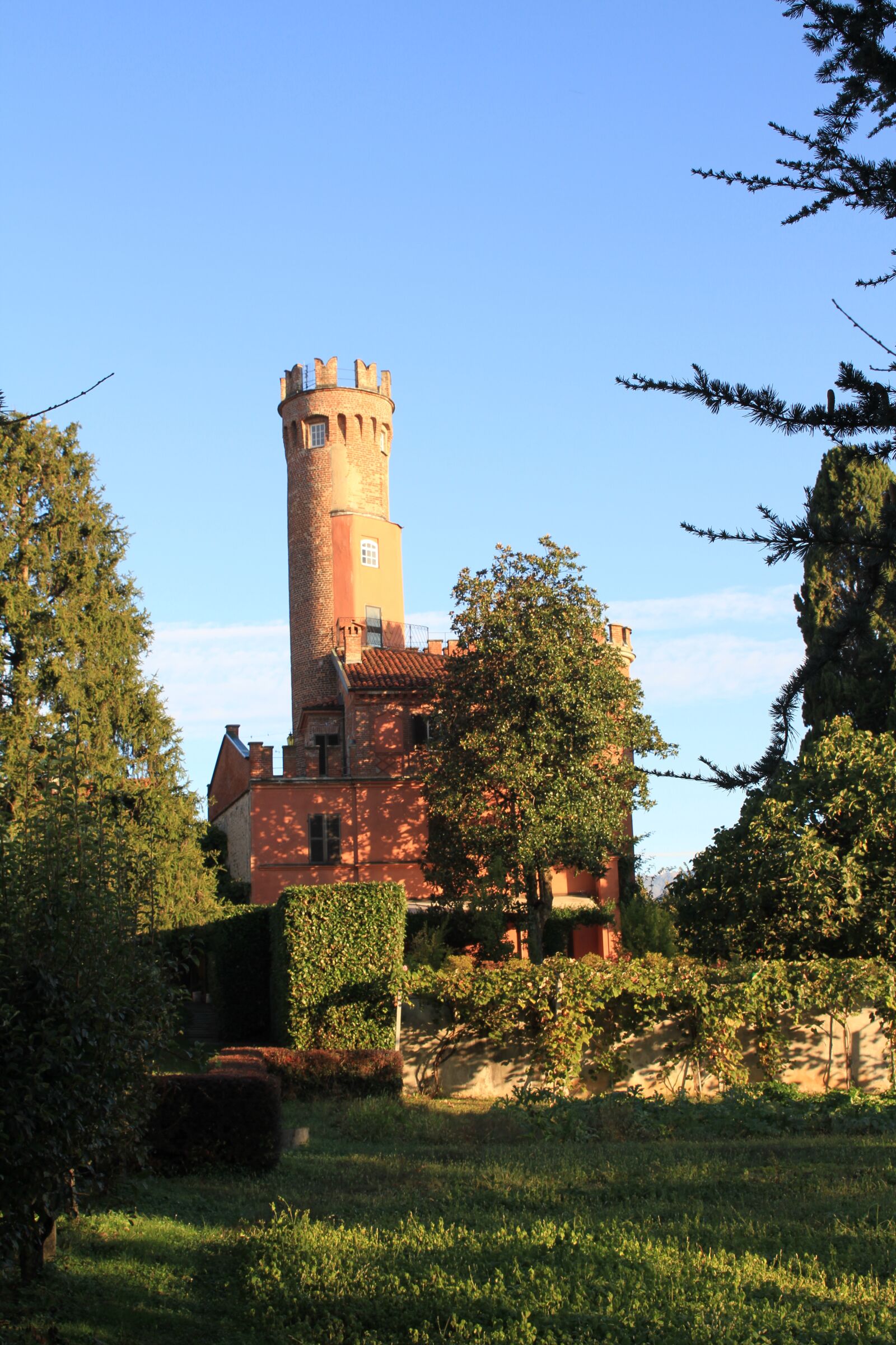 Canon EOS 7D sample photo. Torre, italy, architecture photography