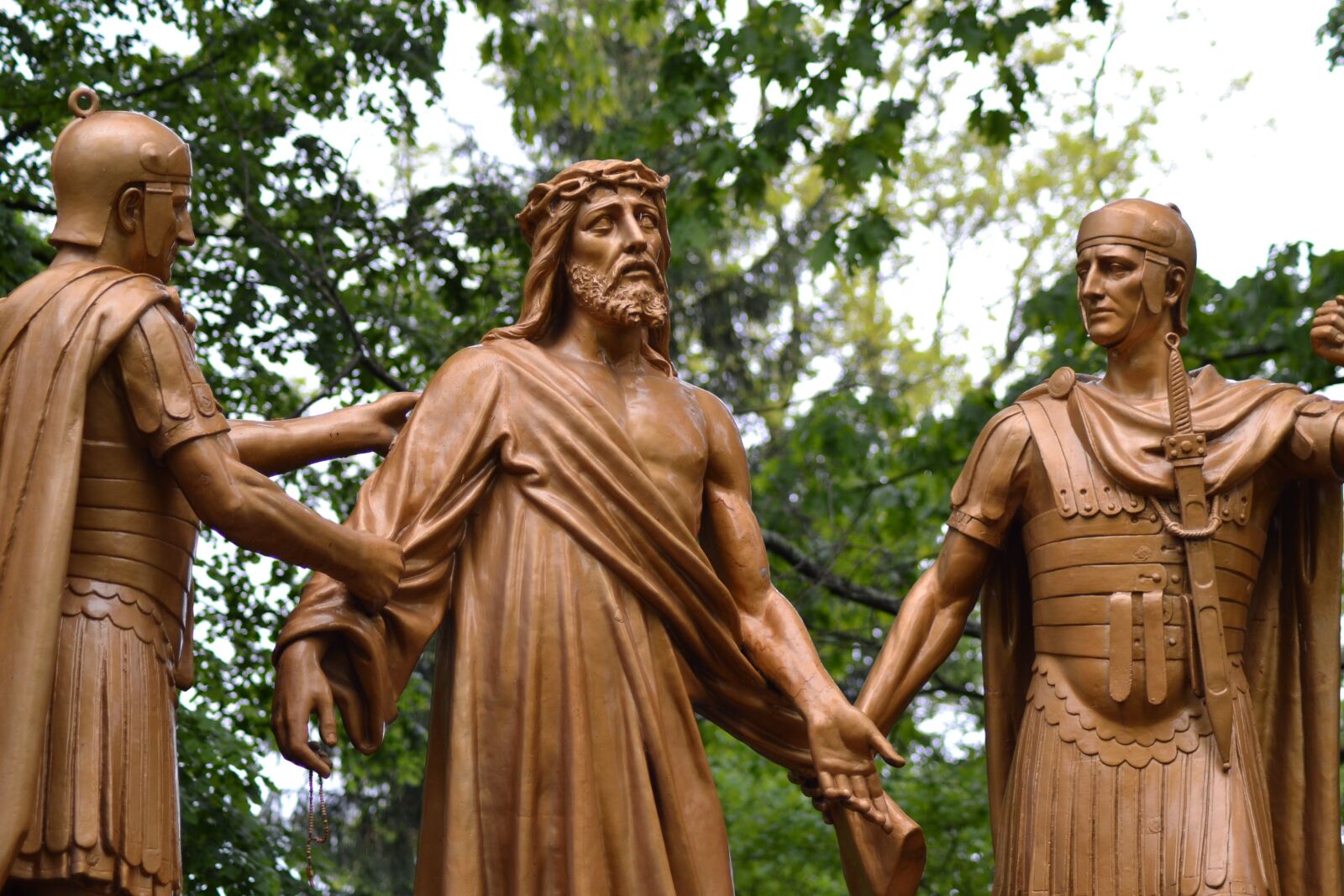Nikon D3100 sample photo. Statue, people, centurions photography