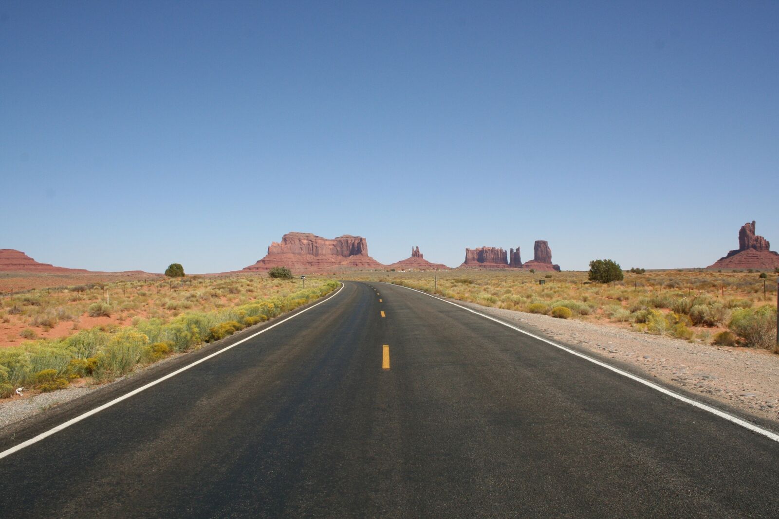 Canon EOS 350D (EOS Digital Rebel XT / EOS Kiss Digital N) sample photo. Monument, valley, usa photography