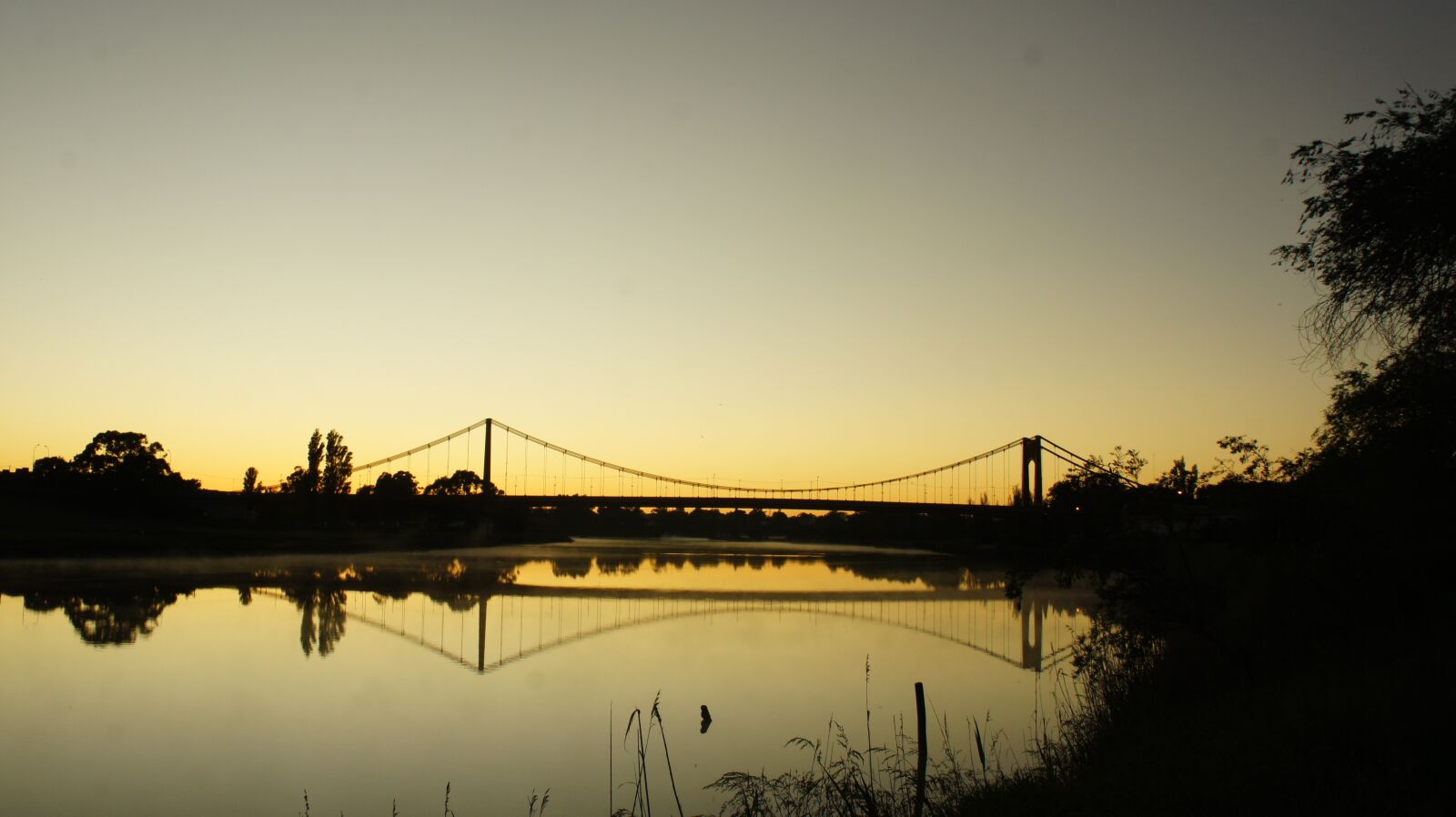 Sony Alpha NEX-5 sample photo. River, dawn, landscape photography
