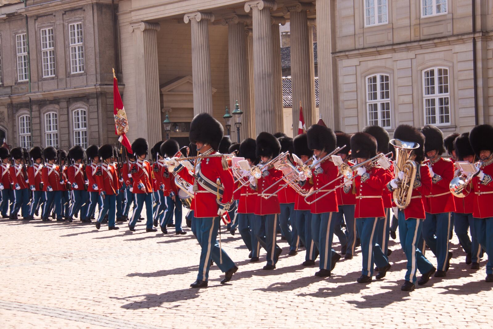 Canon EOS 50D sample photo. Amalienborg, castle, palace photography