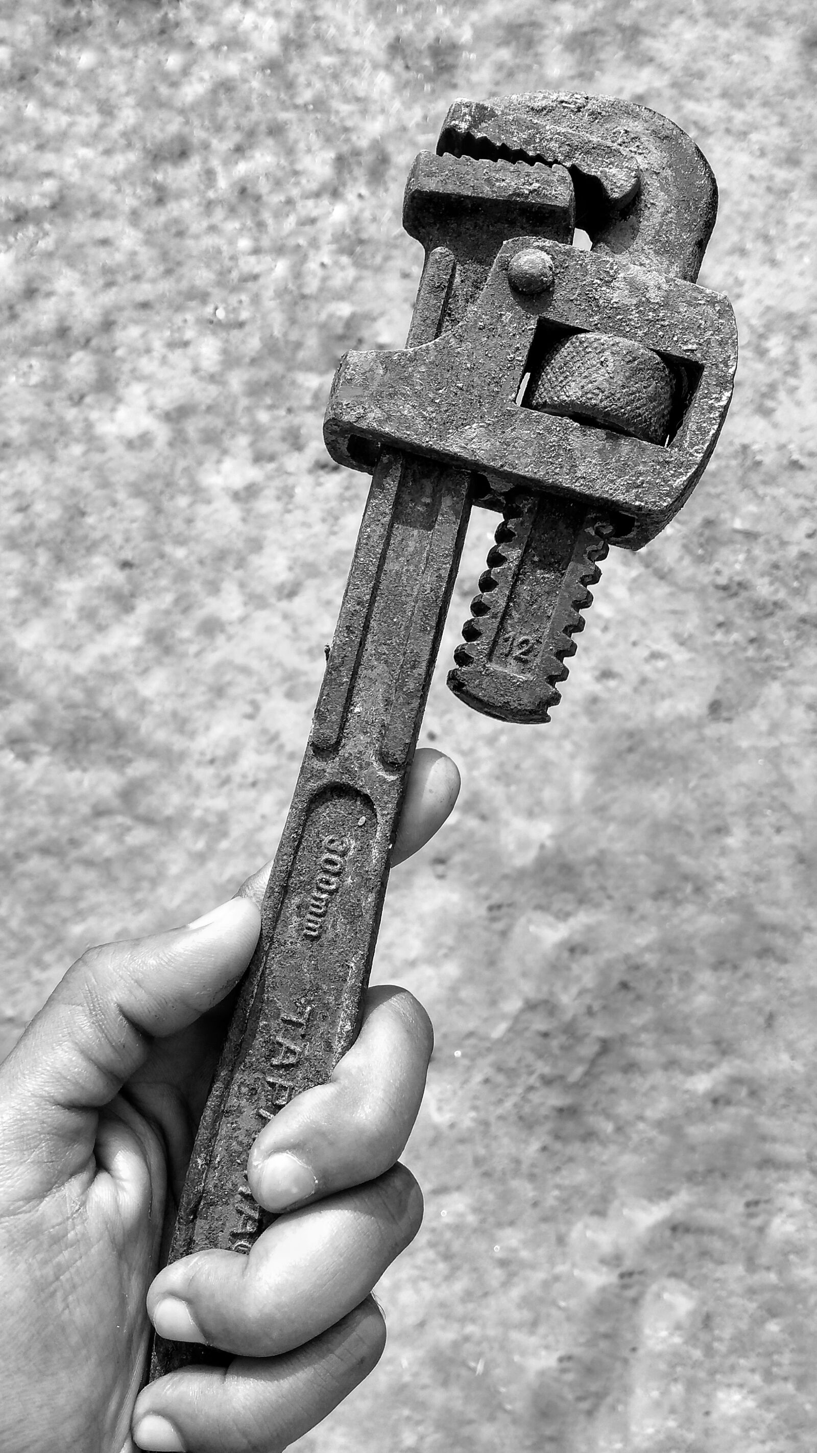 Motorola Moto G (5S) Plus sample photo. Pipe, wrench, tool photography