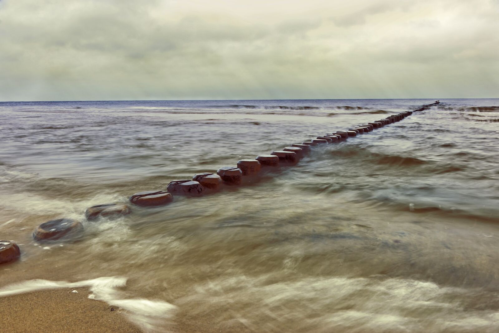 Nikon D5600 sample photo. Groynes, breakwater, coastal protection photography